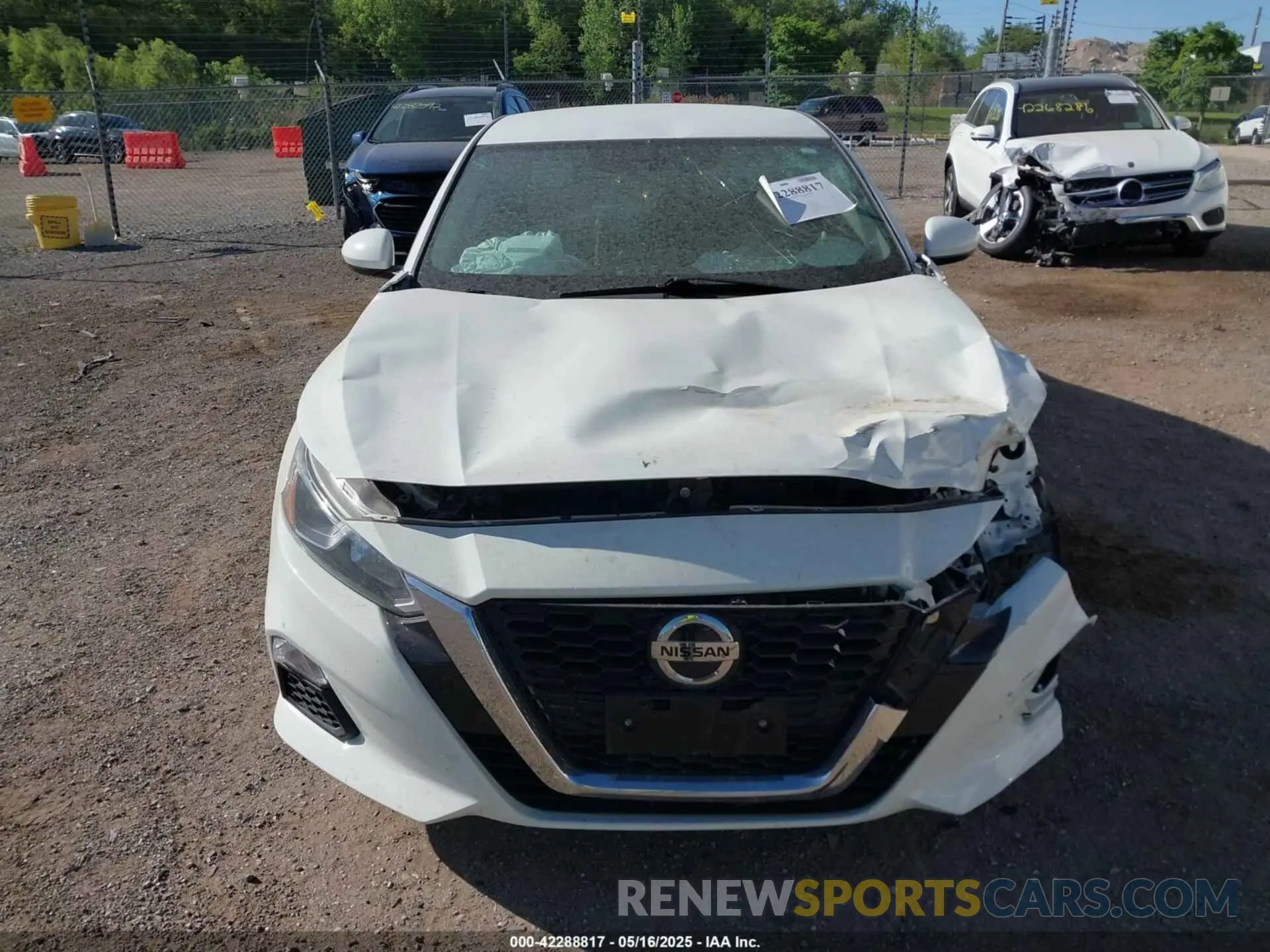 13 Photograph of a damaged car 1N4BL4BV5LC255512 NISSAN ALTIMA 2020