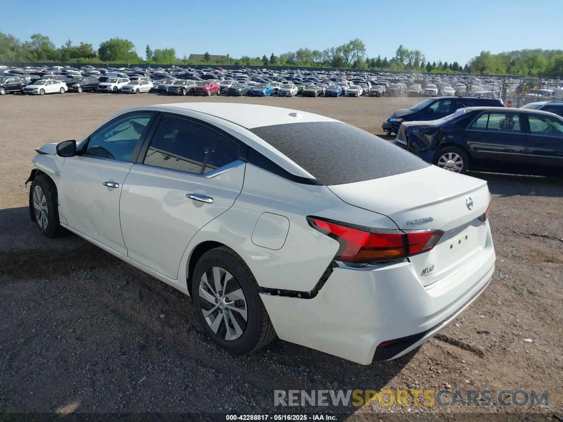 3 Photograph of a damaged car 1N4BL4BV5LC255512 NISSAN ALTIMA 2020