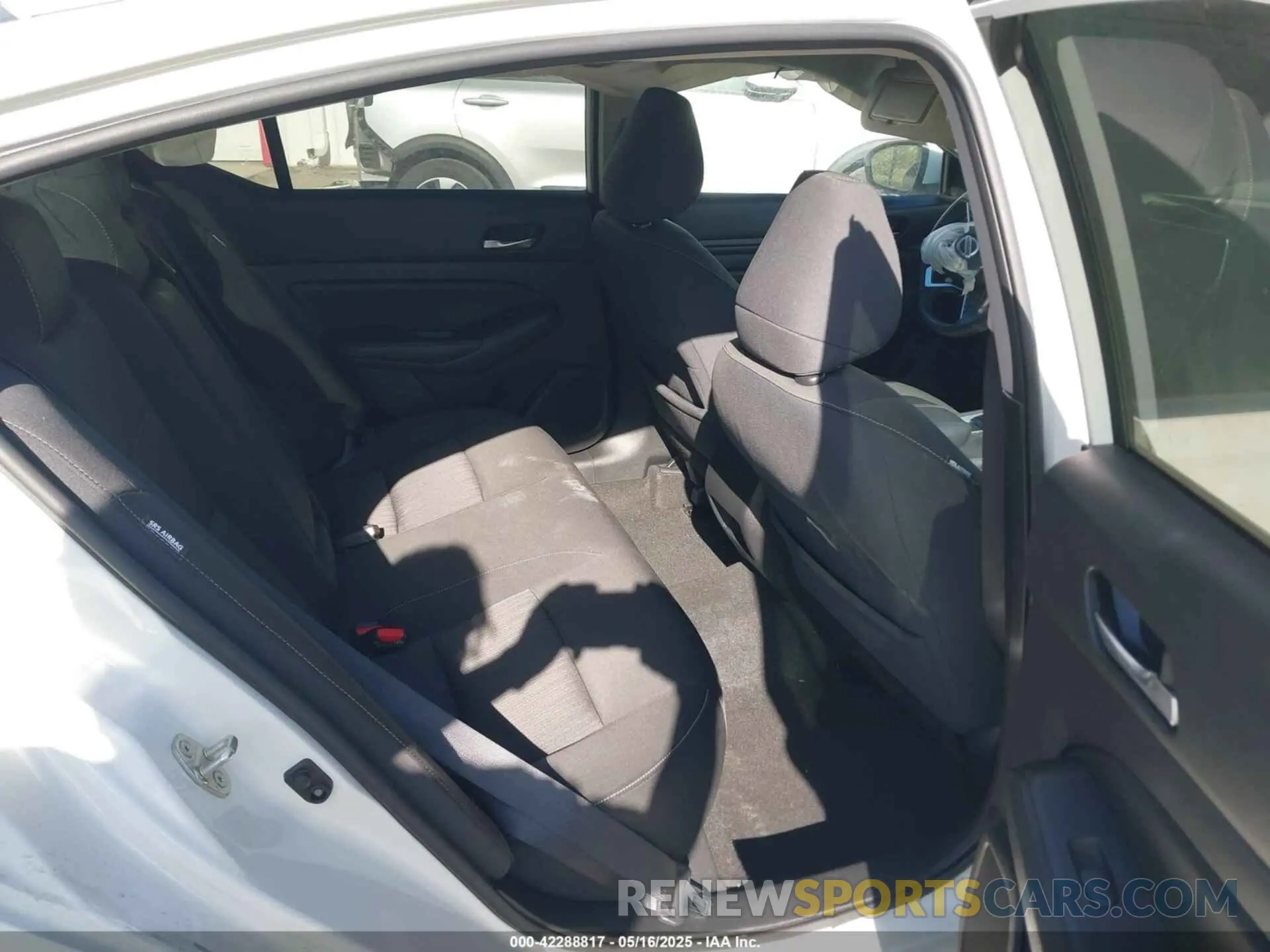 8 Photograph of a damaged car 1N4BL4BV5LC255512 NISSAN ALTIMA 2020
