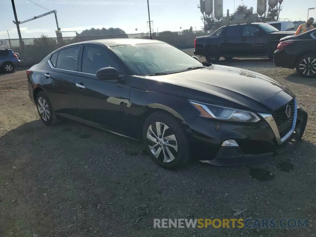 4 Photograph of a damaged car 1N4BL4BV5LC263027 NISSAN ALTIMA 2020