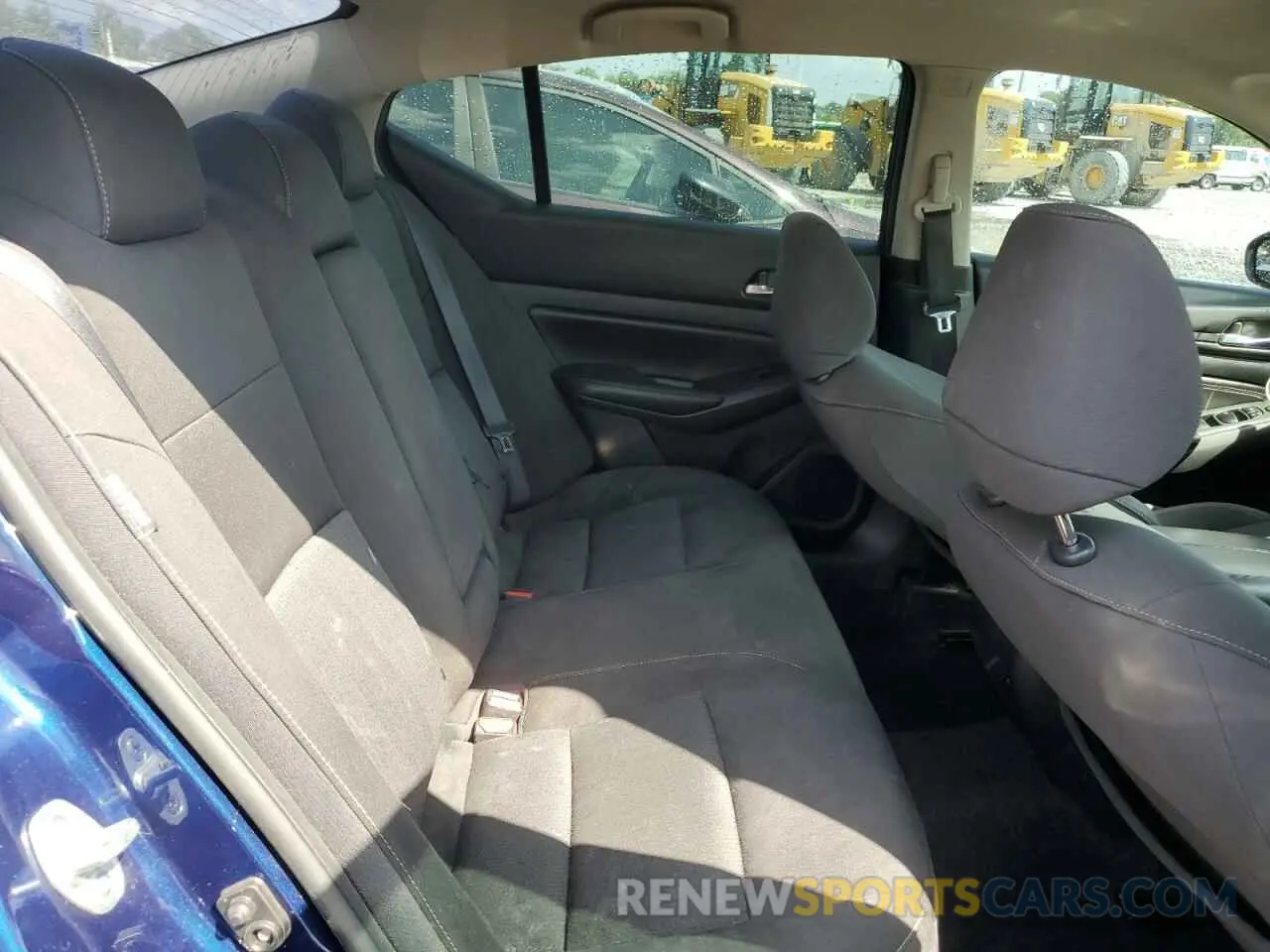 10 Photograph of a damaged car 1N4BL4BV5LC272830 NISSAN ALTIMA 2020