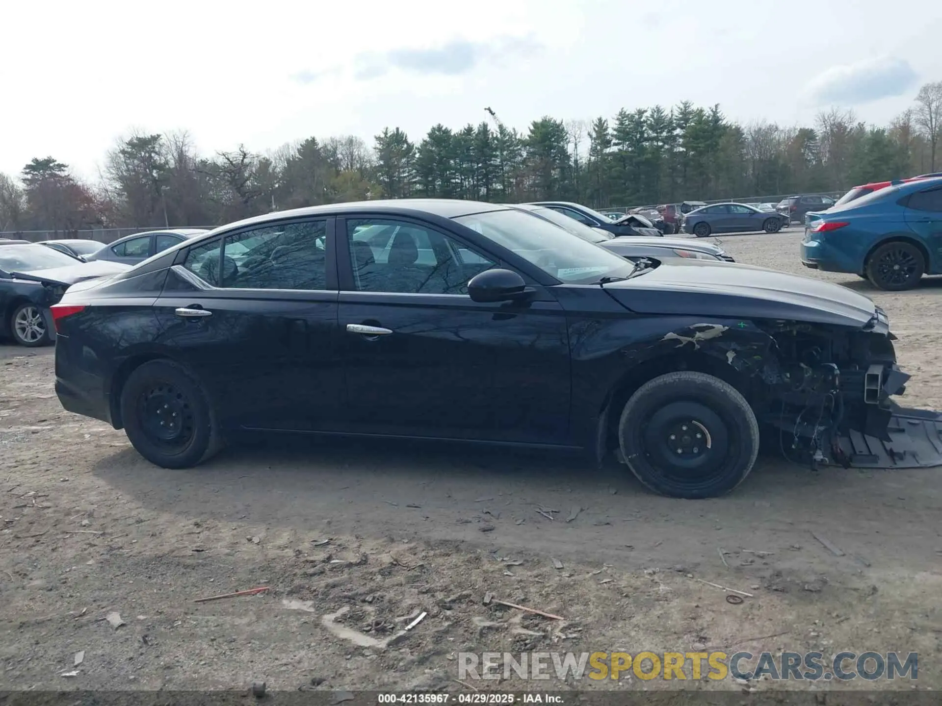 13 Photograph of a damaged car 1N4BL4BV5LN313137 NISSAN ALTIMA 2020