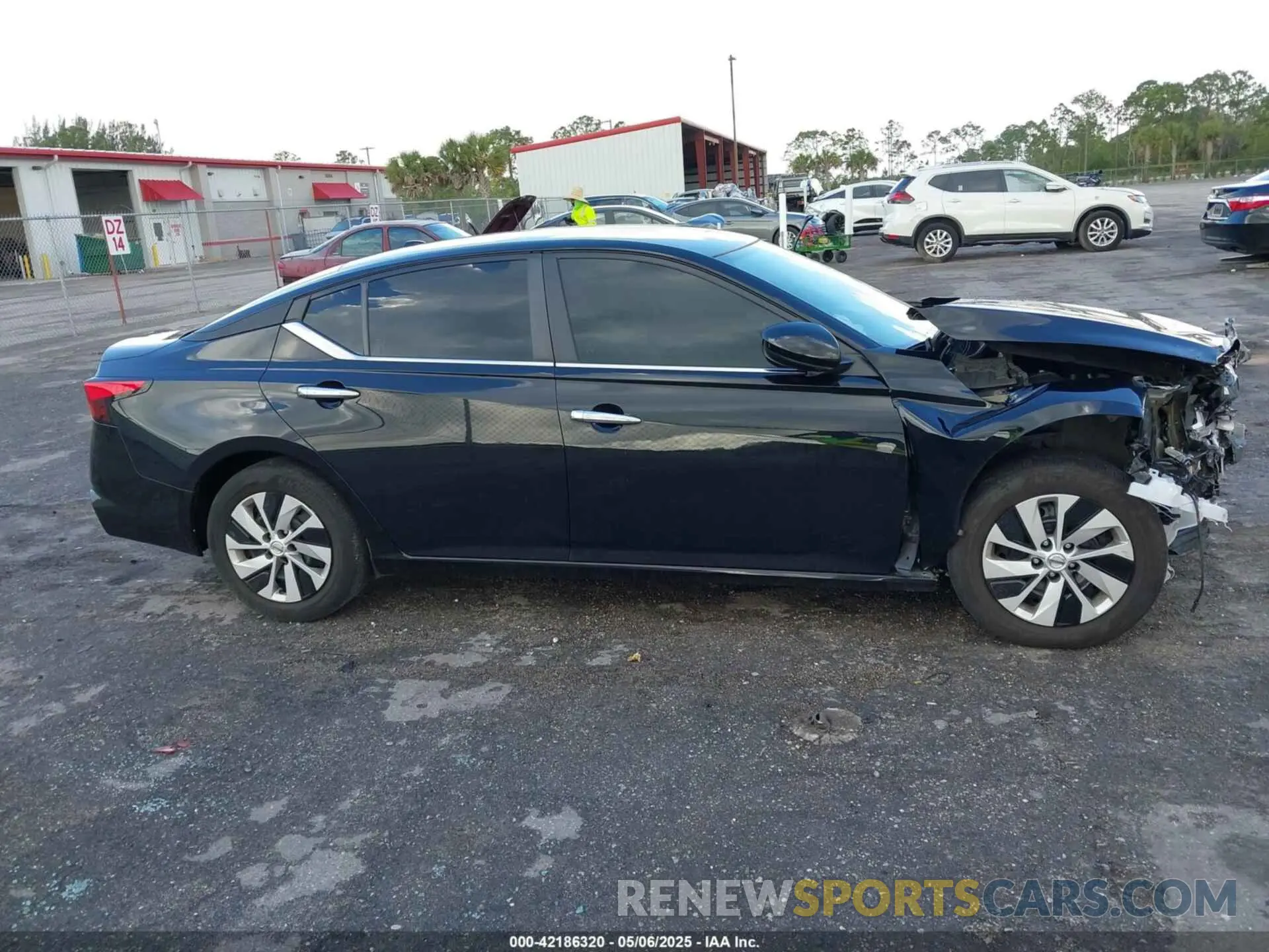 13 Photograph of a damaged car 1N4BL4BV5LN317544 NISSAN ALTIMA 2020