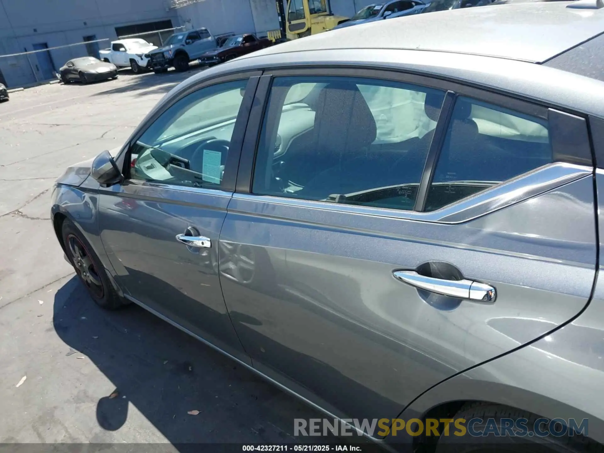15 Photograph of a damaged car 1N4BL4BV6LC122337 NISSAN ALTIMA 2020