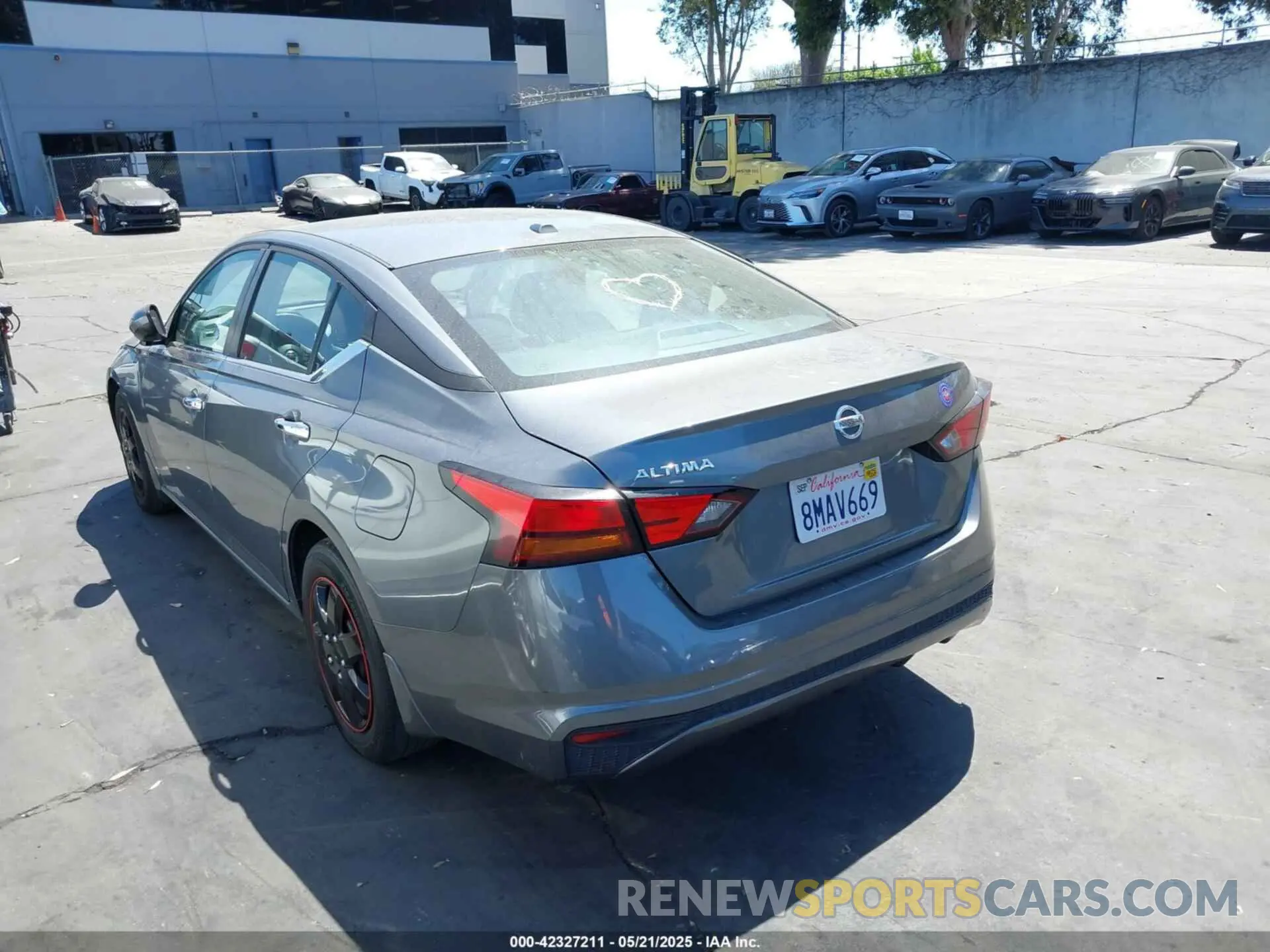 3 Photograph of a damaged car 1N4BL4BV6LC122337 NISSAN ALTIMA 2020