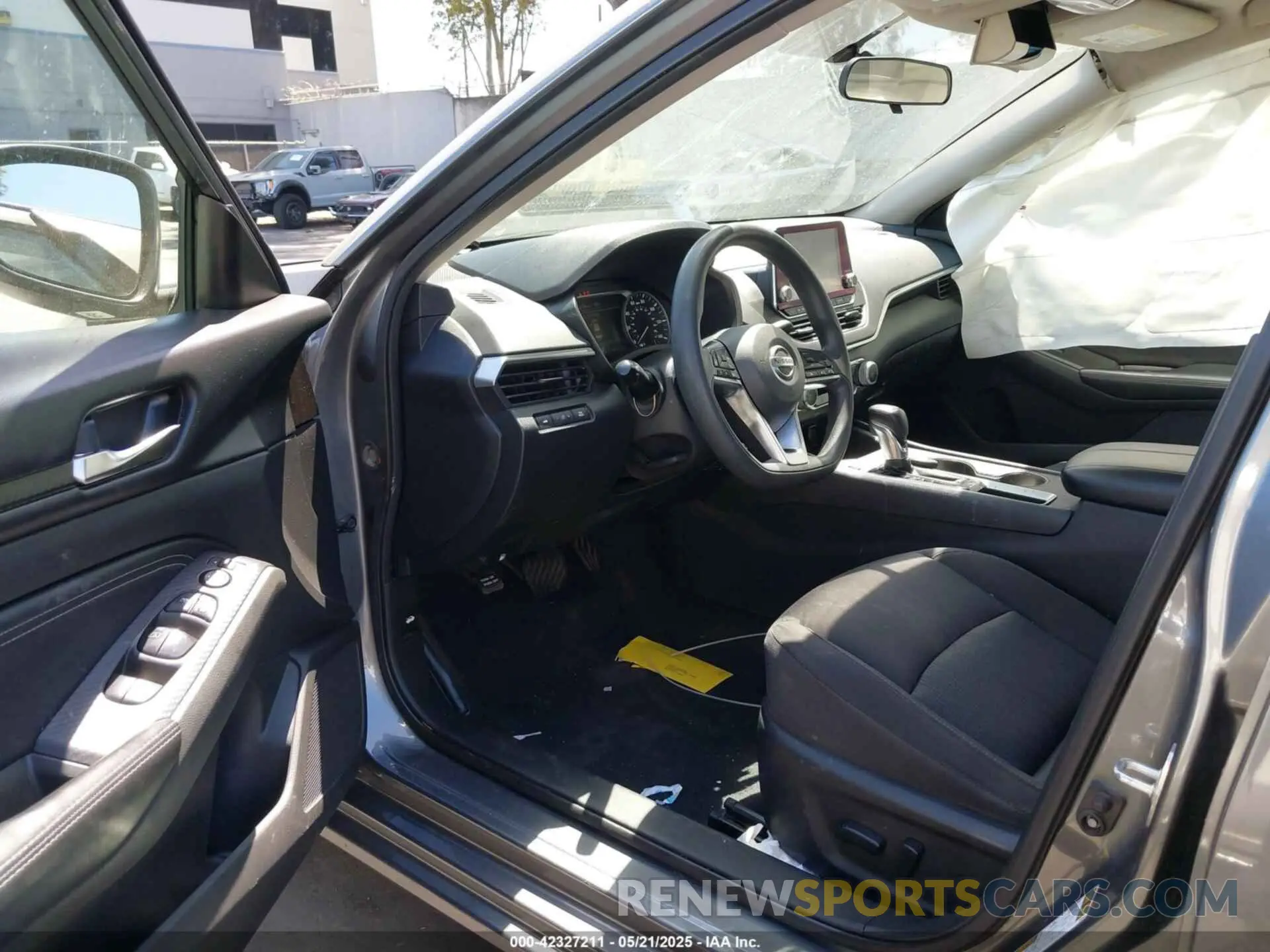 5 Photograph of a damaged car 1N4BL4BV6LC122337 NISSAN ALTIMA 2020
