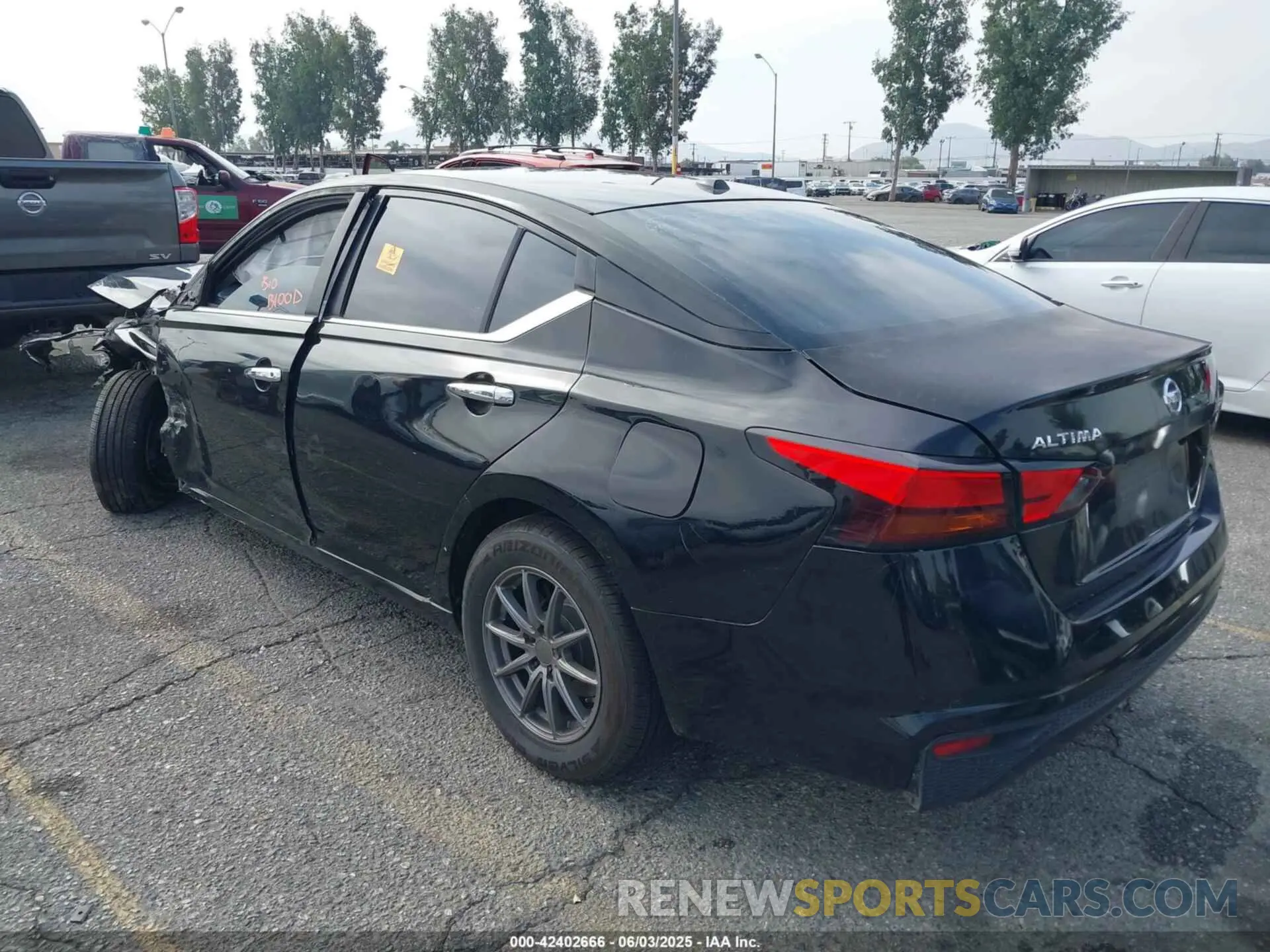 3 Photograph of a damaged car 1N4BL4BV6LC139574 NISSAN ALTIMA 2020