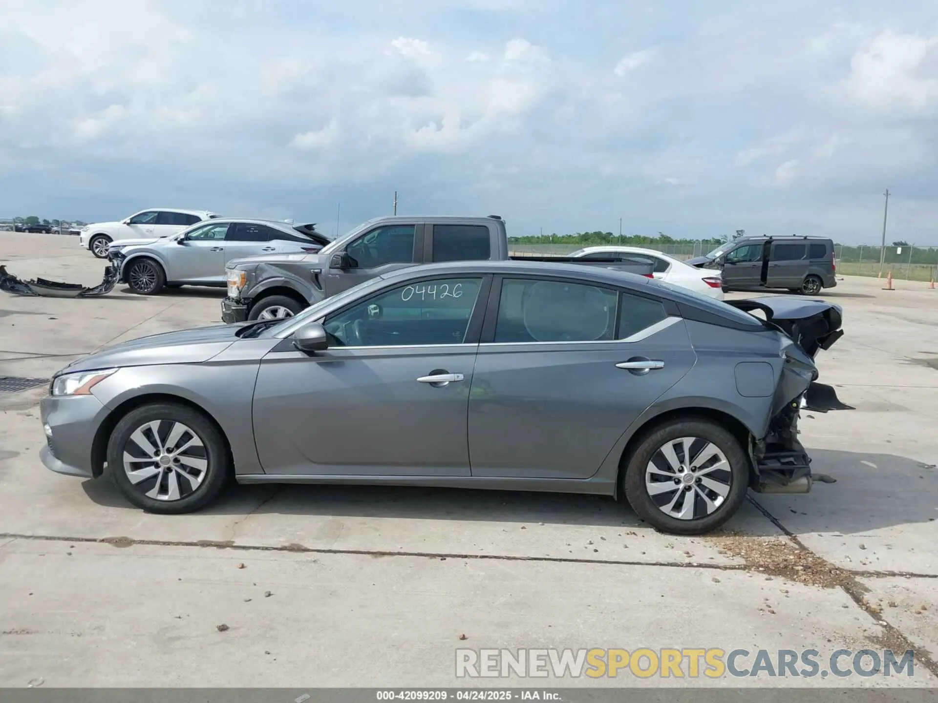 15 Photograph of a damaged car 1N4BL4BV6LC152020 NISSAN ALTIMA 2020