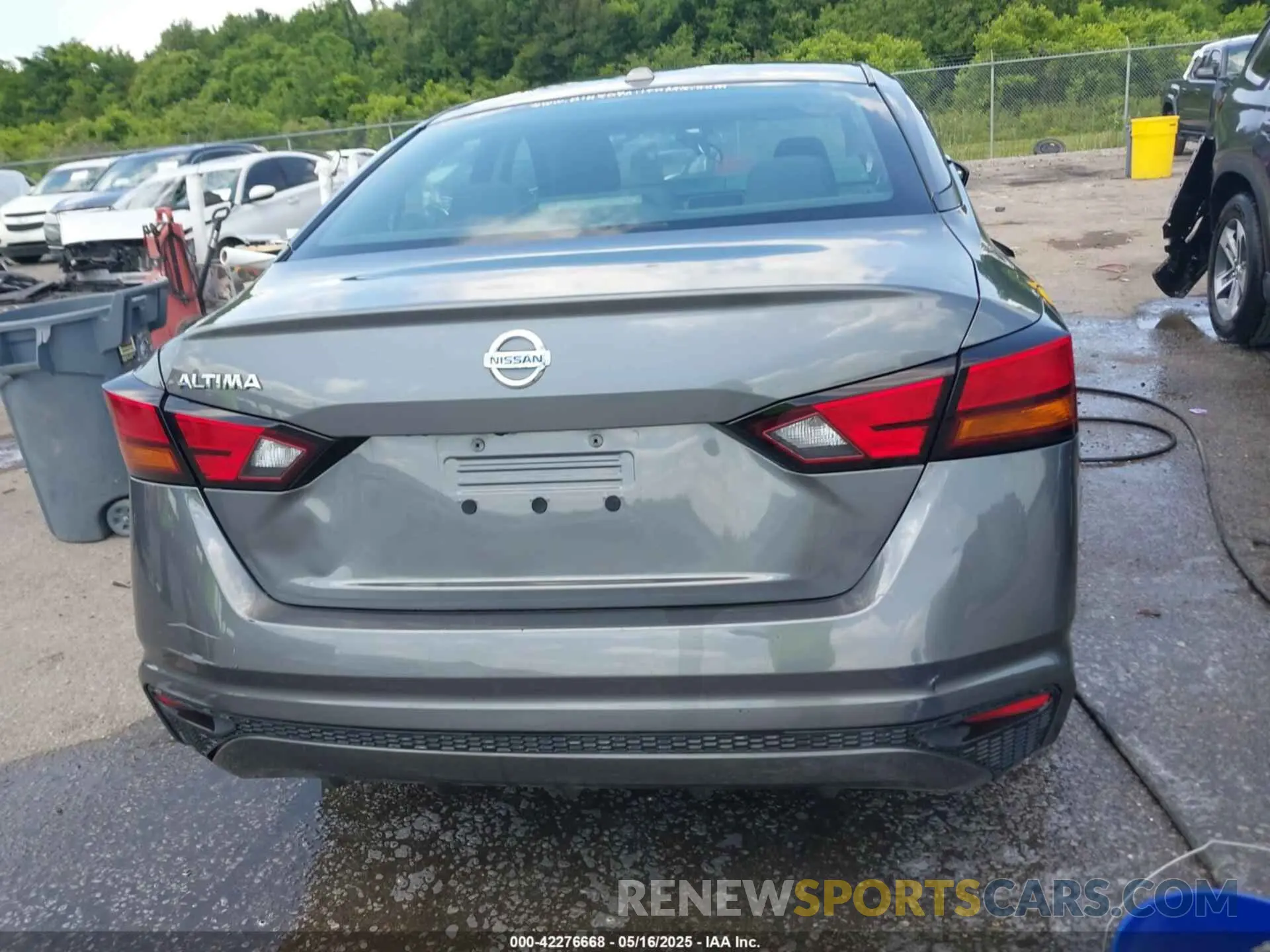 15 Photograph of a damaged car 1N4BL4BV6LC160294 NISSAN ALTIMA 2020