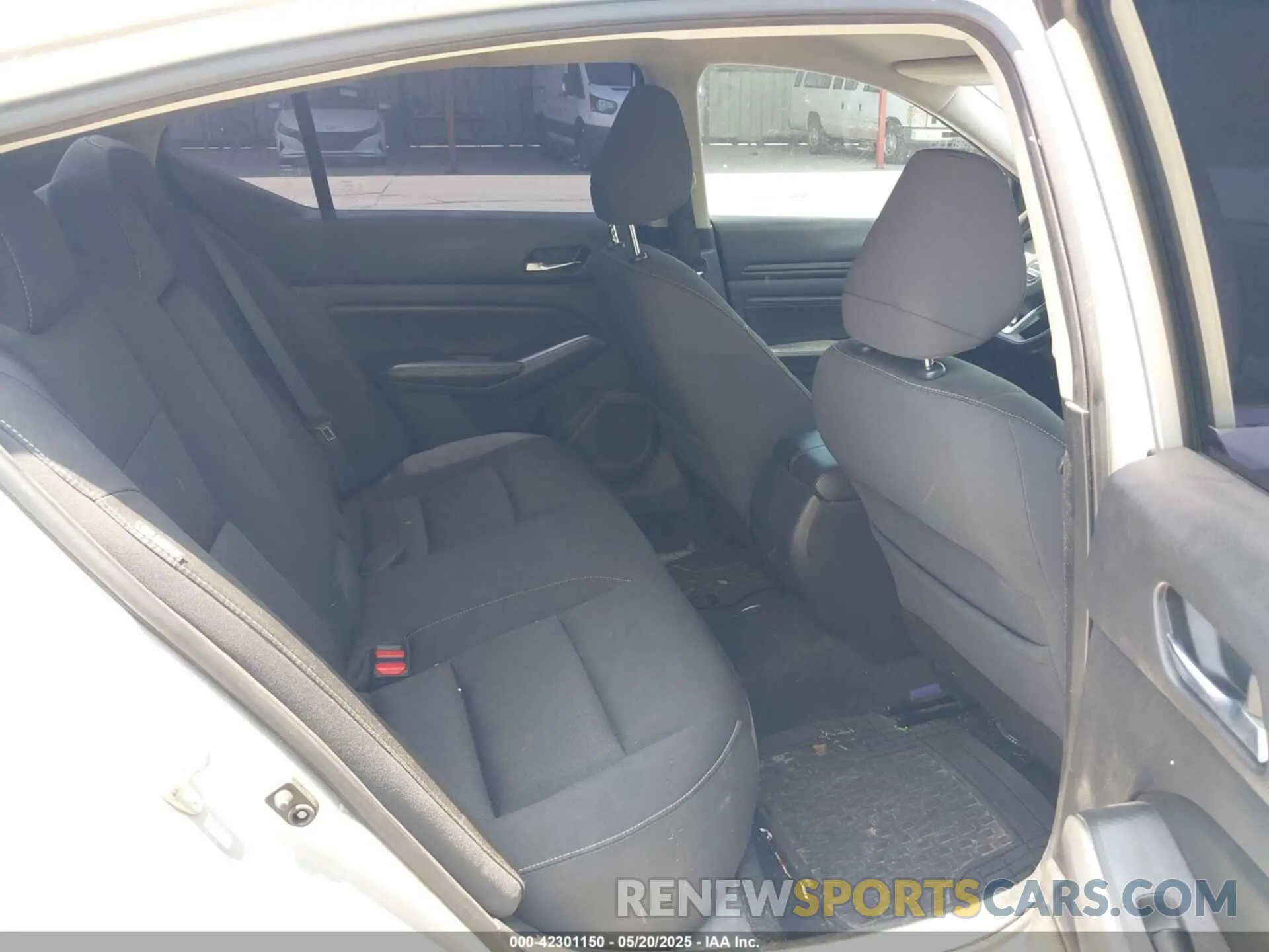 8 Photograph of a damaged car 1N4BL4BV6LC161946 NISSAN ALTIMA 2020