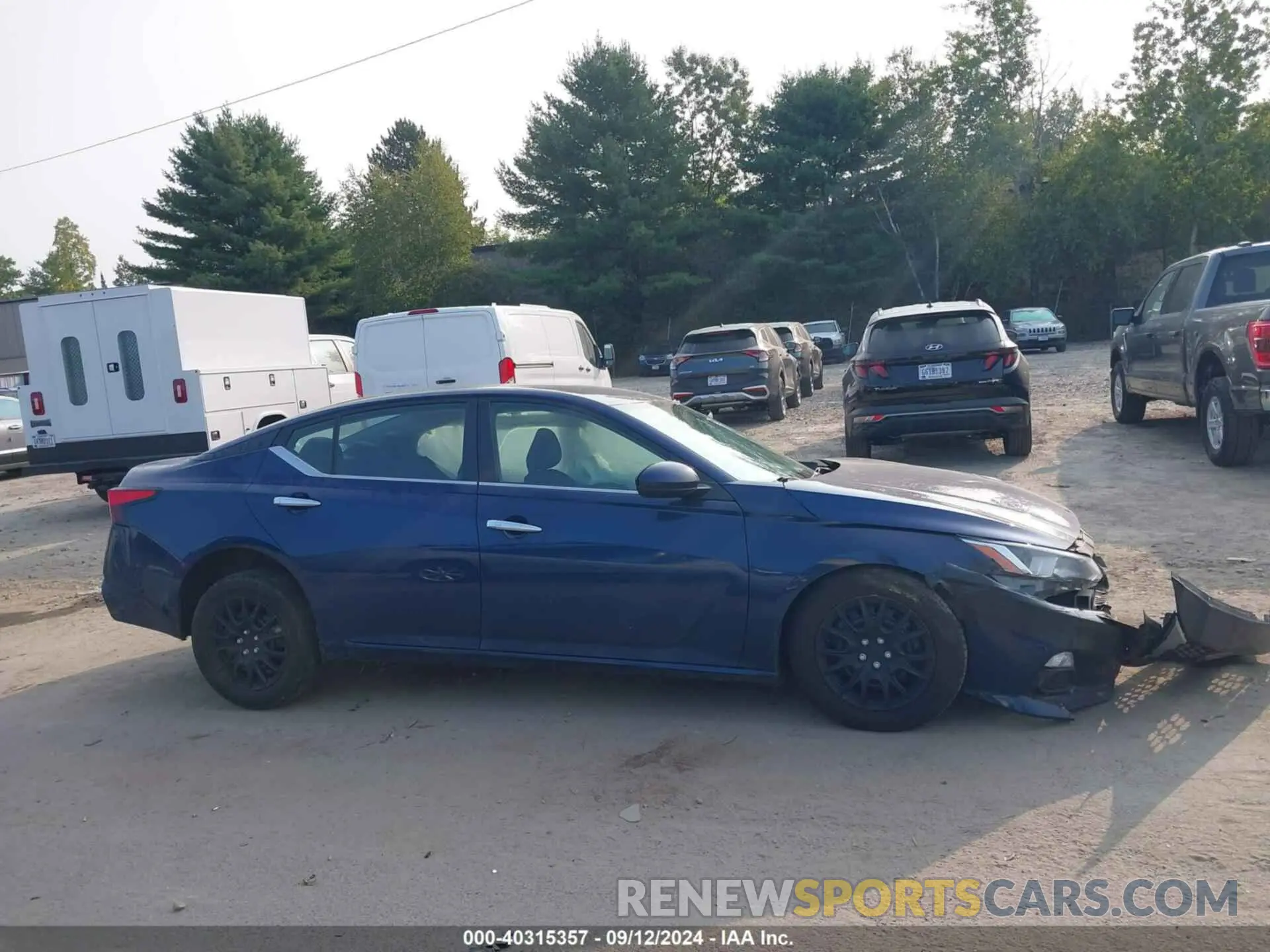 14 Photograph of a damaged car 1N4BL4BV6LC170226 NISSAN ALTIMA 2020