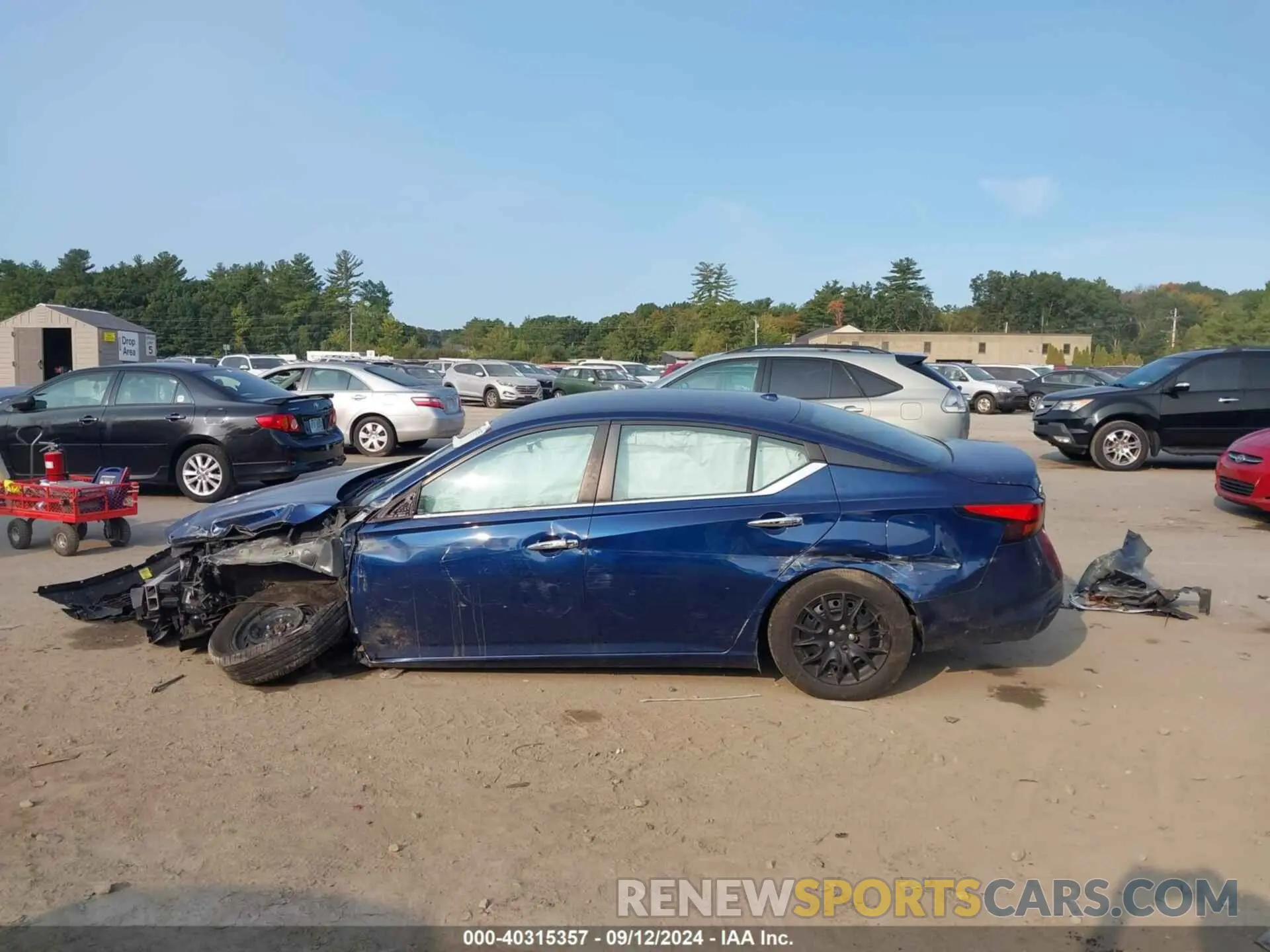 15 Photograph of a damaged car 1N4BL4BV6LC170226 NISSAN ALTIMA 2020