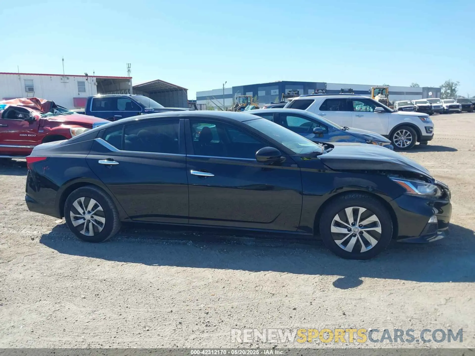 13 Photograph of a damaged car 1N4BL4BV6LC184384 NISSAN ALTIMA 2020