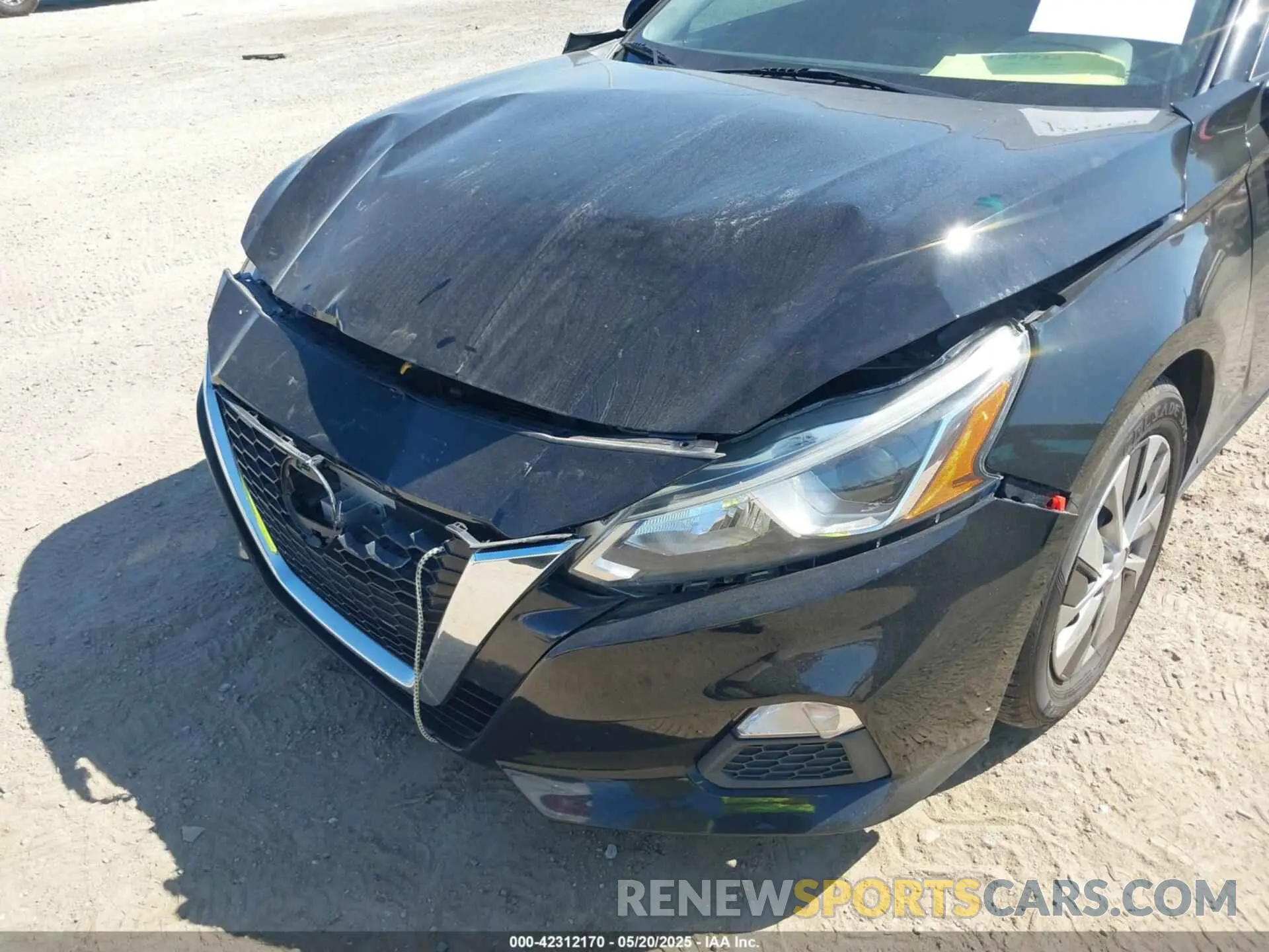 6 Photograph of a damaged car 1N4BL4BV6LC184384 NISSAN ALTIMA 2020