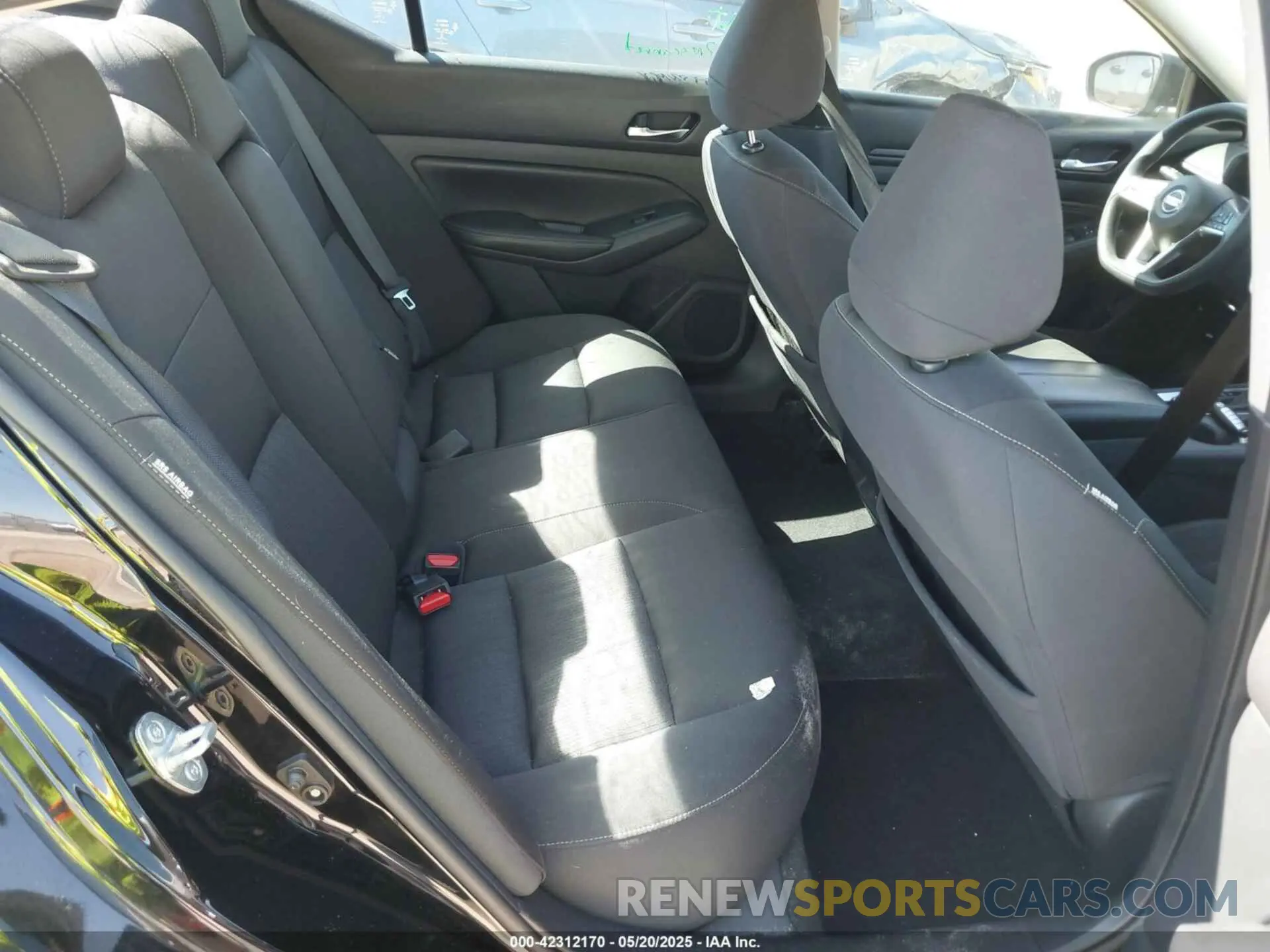 8 Photograph of a damaged car 1N4BL4BV6LC184384 NISSAN ALTIMA 2020