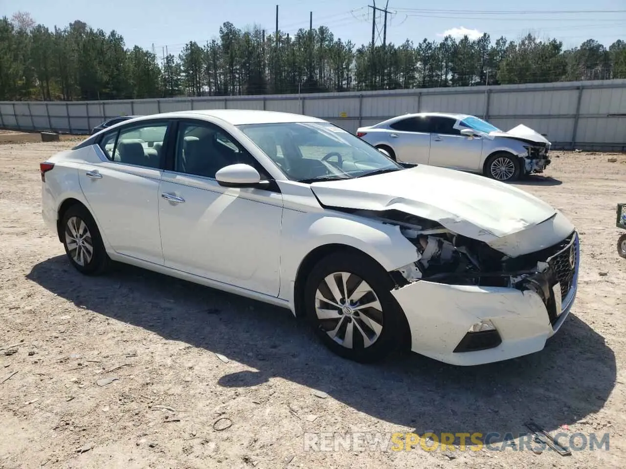4 Photograph of a damaged car 1N4BL4BV6LC192548 NISSAN ALTIMA 2020