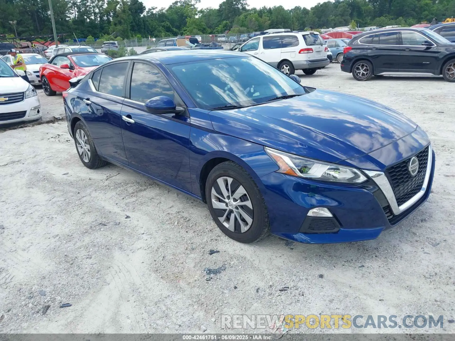 1 Photograph of a damaged car 1N4BL4BV6LC194798 NISSAN ALTIMA 2020