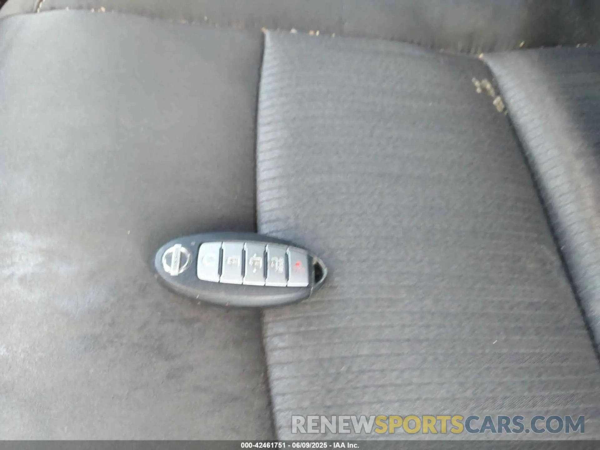 11 Photograph of a damaged car 1N4BL4BV6LC194798 NISSAN ALTIMA 2020