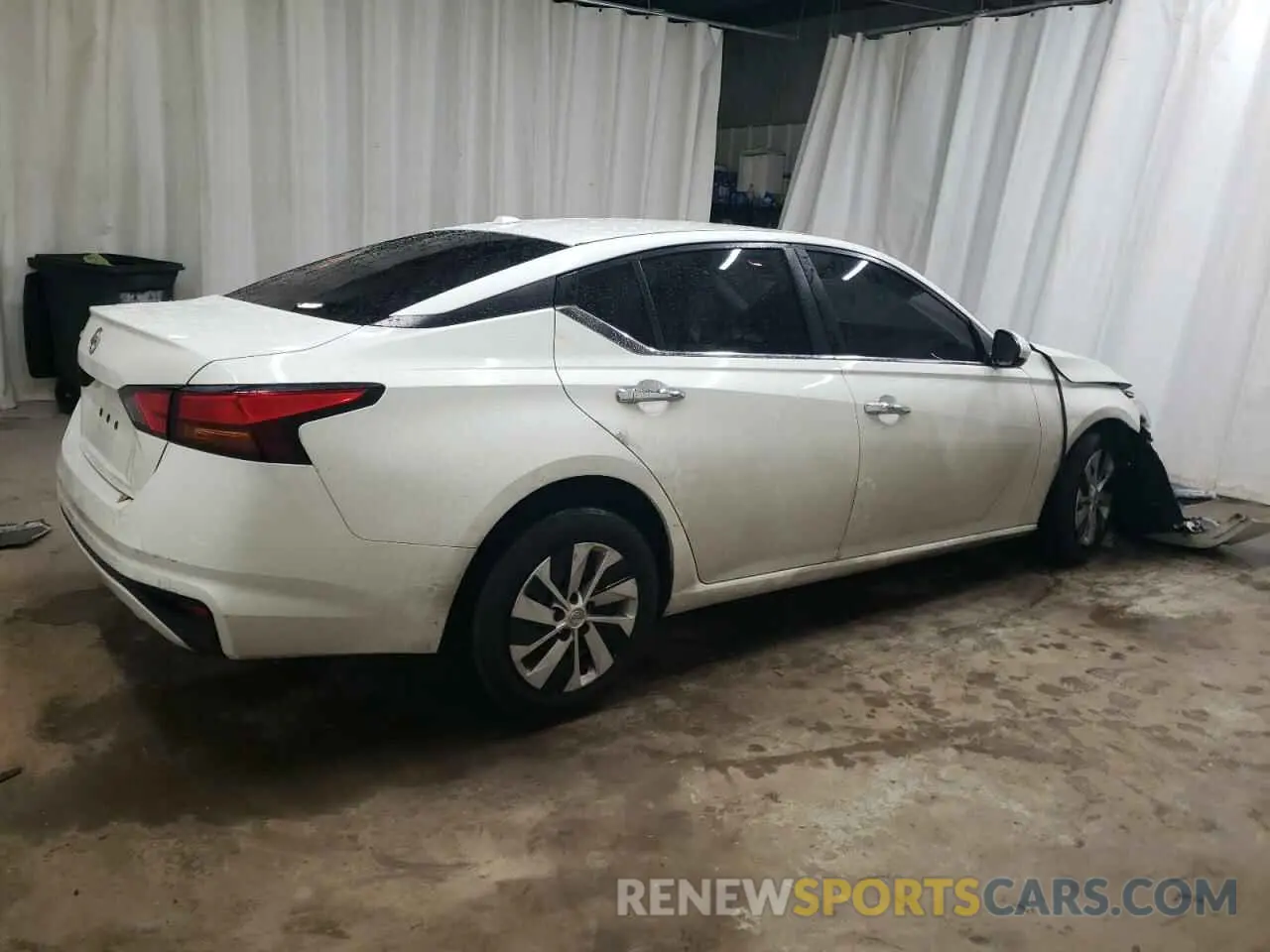 3 Photograph of a damaged car 1N4BL4BV6LC208389 NISSAN ALTIMA 2020