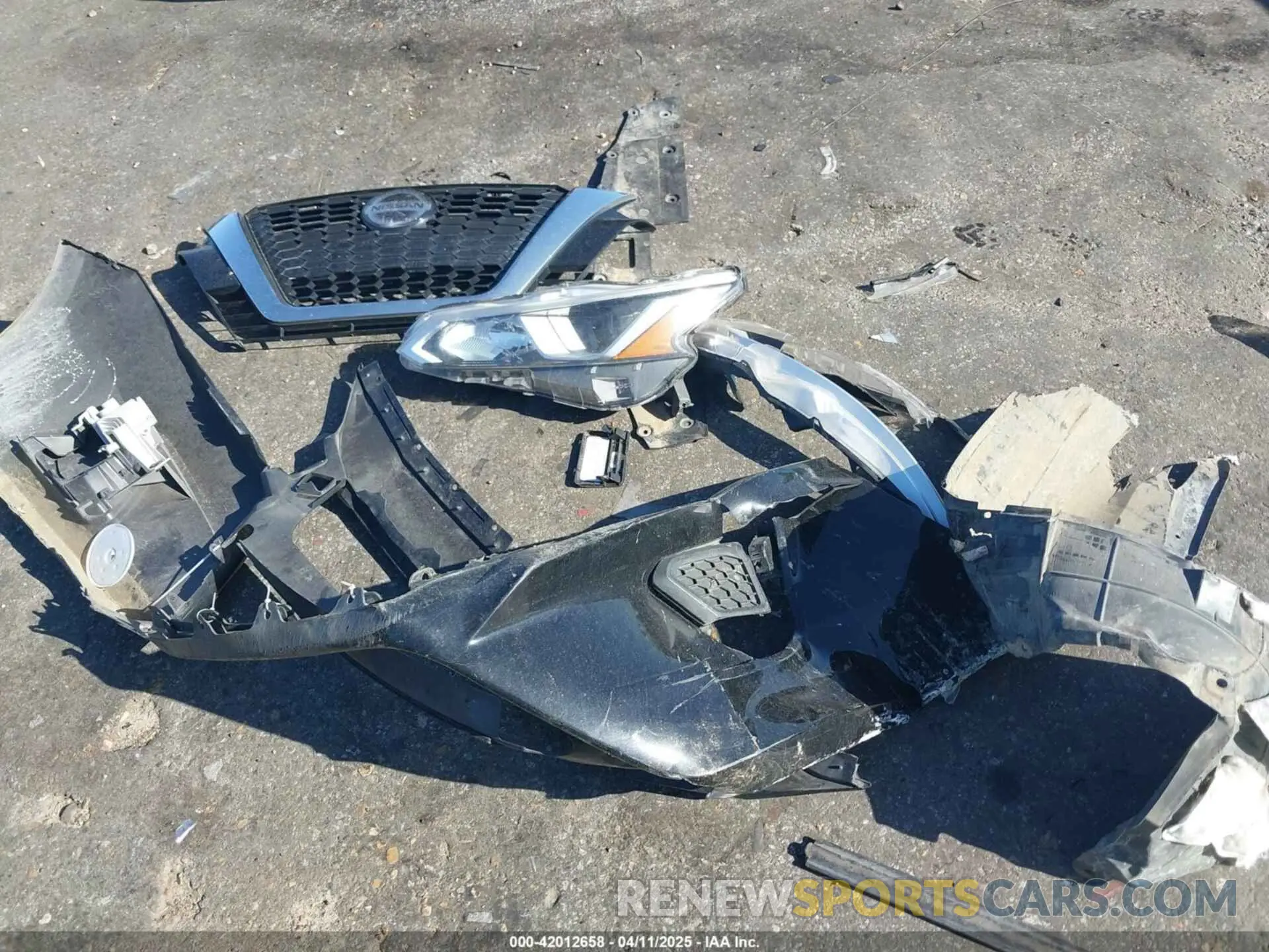12 Photograph of a damaged car 1N4BL4BV6LC210417 NISSAN ALTIMA 2020