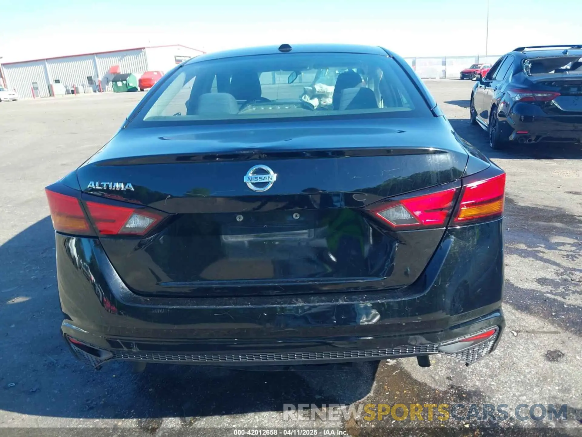 17 Photograph of a damaged car 1N4BL4BV6LC210417 NISSAN ALTIMA 2020
