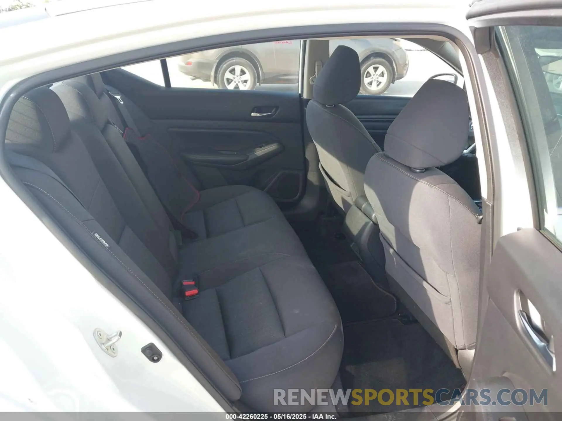 8 Photograph of a damaged car 1N4BL4BV6LC215407 NISSAN ALTIMA 2020