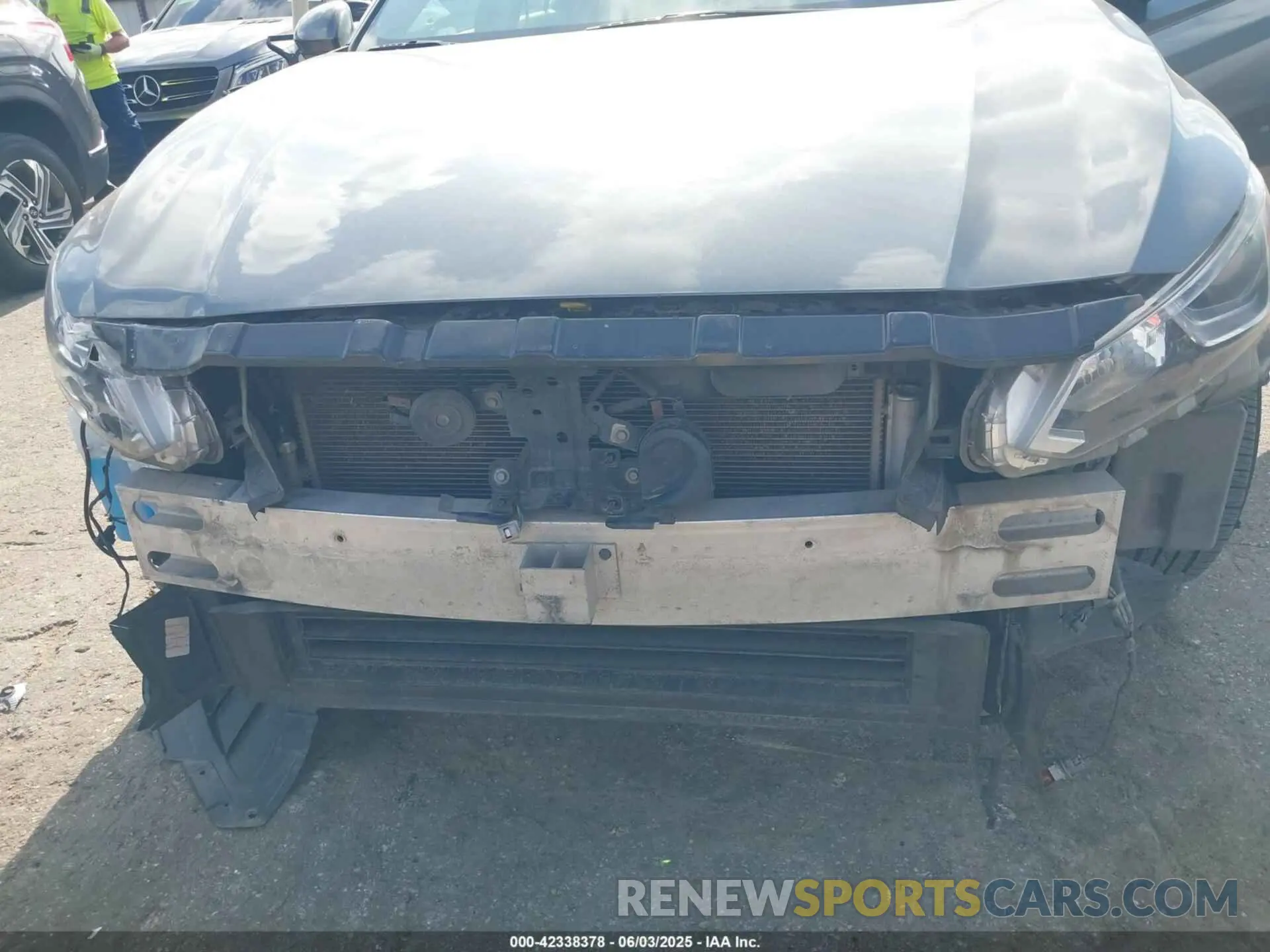 6 Photograph of a damaged car 1N4BL4BV6LC219814 NISSAN ALTIMA 2020