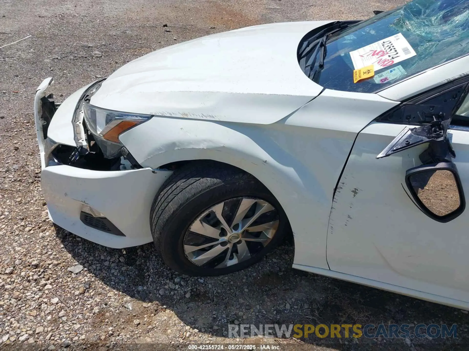 18 Photograph of a damaged car 1N4BL4BV6LC220834 NISSAN ALTIMA 2020