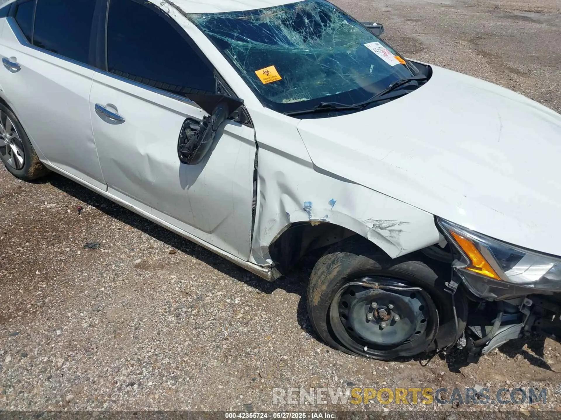 19 Photograph of a damaged car 1N4BL4BV6LC220834 NISSAN ALTIMA 2020