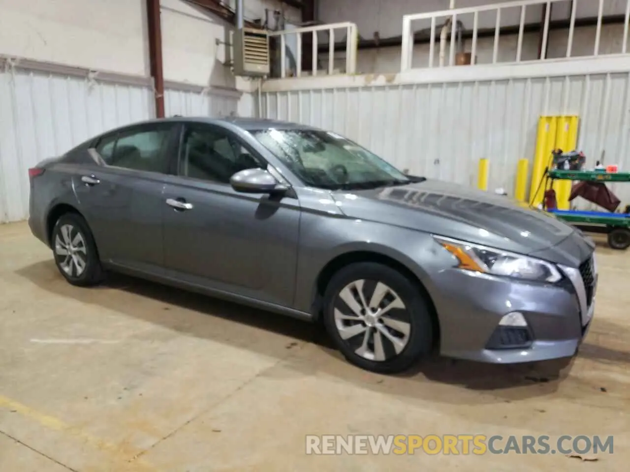 4 Photograph of a damaged car 1N4BL4BV6LC222857 NISSAN ALTIMA 2020