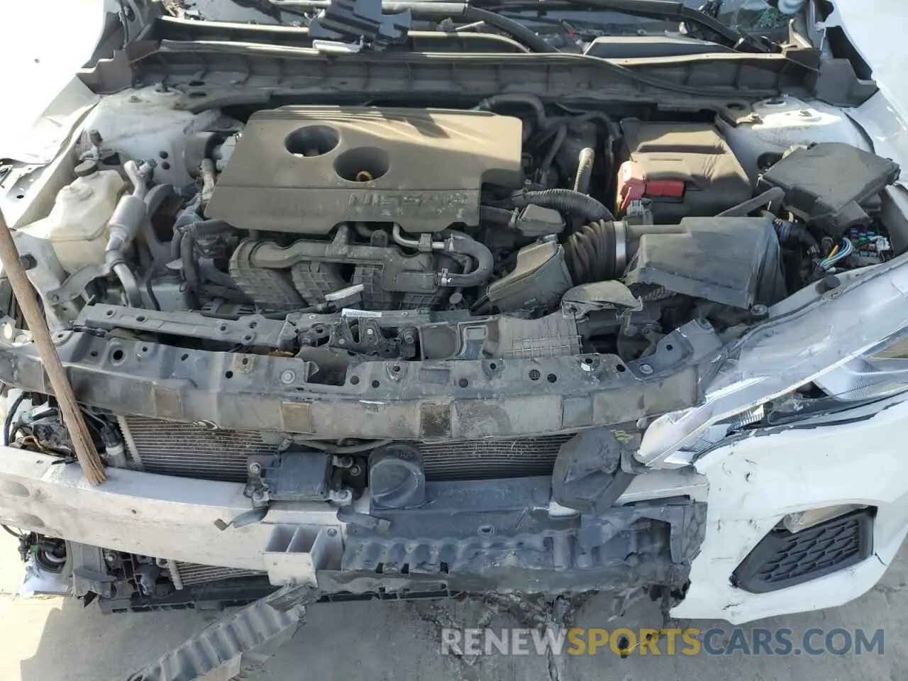 11 Photograph of a damaged car 1N4BL4BV6LC236287 NISSAN ALTIMA 2020