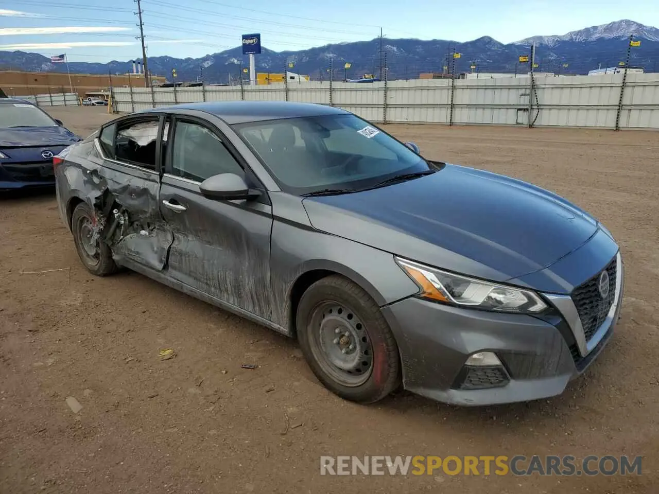 4 Photograph of a damaged car 1N4BL4BV6LC236578 NISSAN ALTIMA 2020
