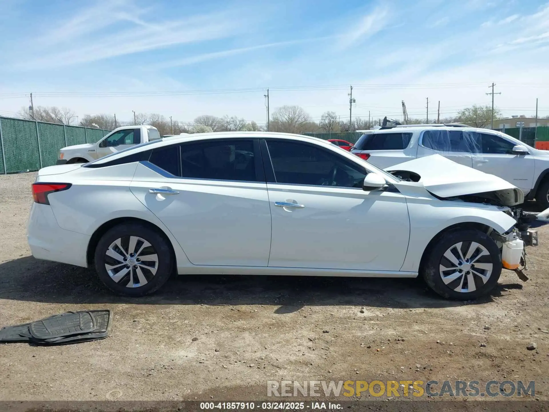 14 Photograph of a damaged car 1N4BL4BV6LC237634 NISSAN ALTIMA 2020