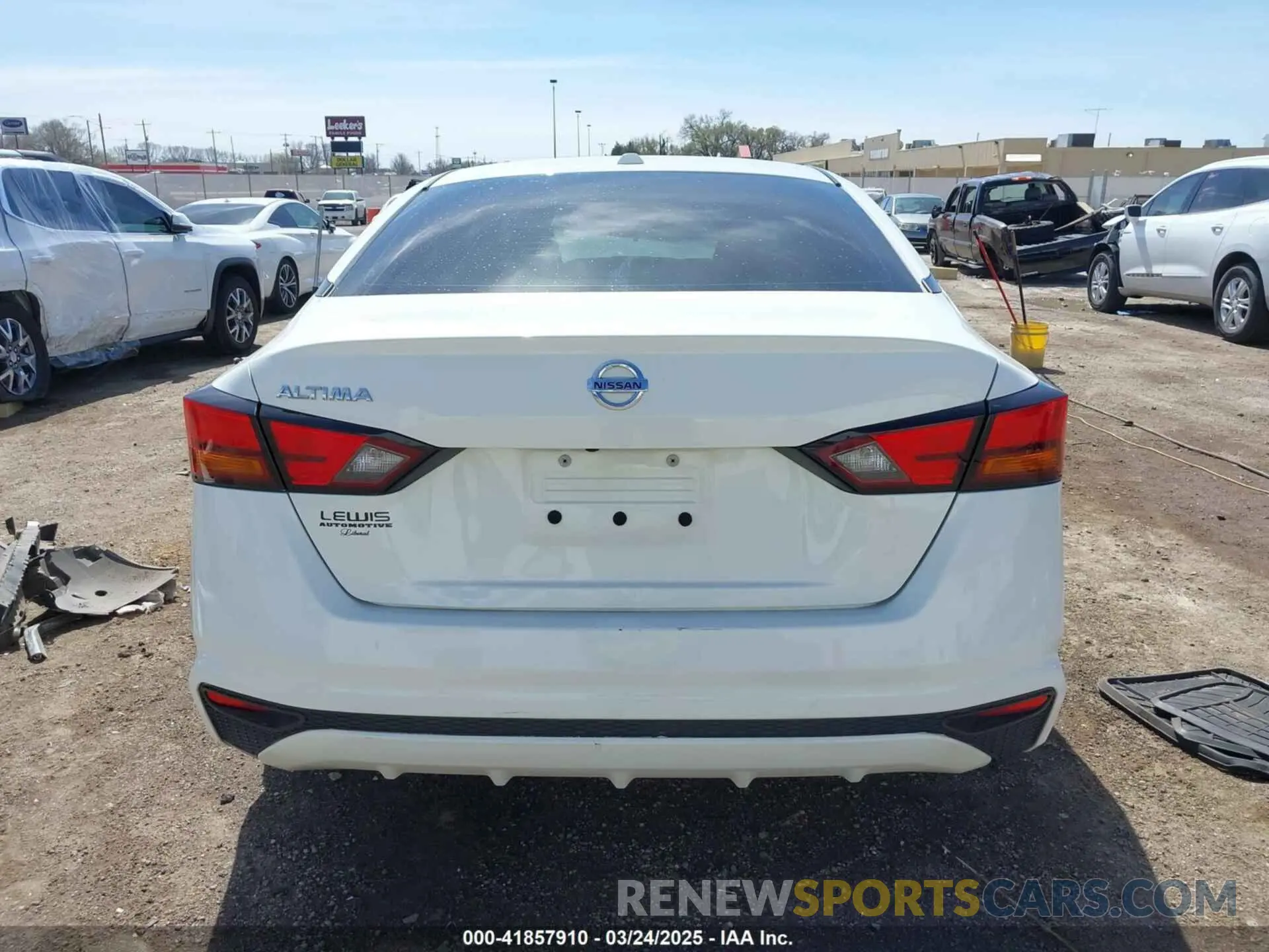 17 Photograph of a damaged car 1N4BL4BV6LC237634 NISSAN ALTIMA 2020