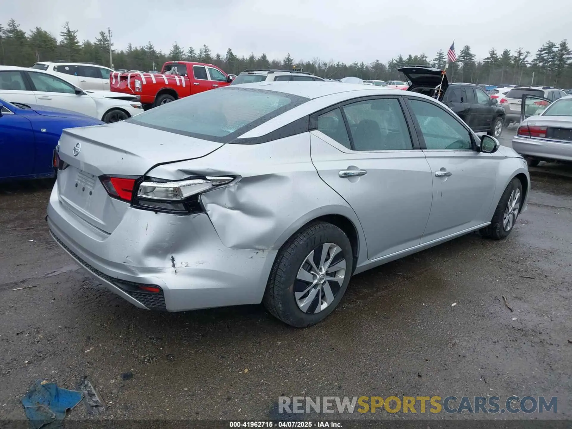 4 Photograph of a damaged car 1N4BL4BV6LC249315 NISSAN ALTIMA 2020