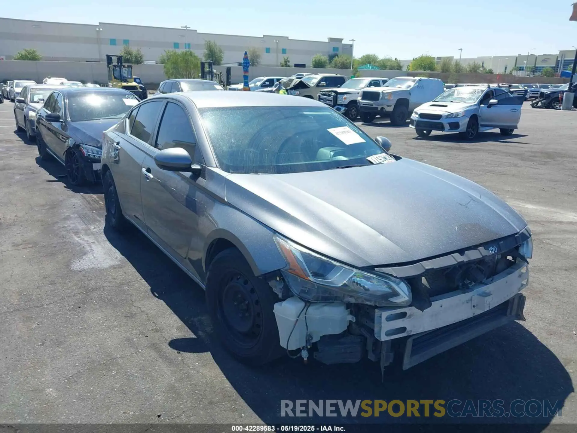 1 Photograph of a damaged car 1N4BL4BV6LC260038 NISSAN ALTIMA 2020