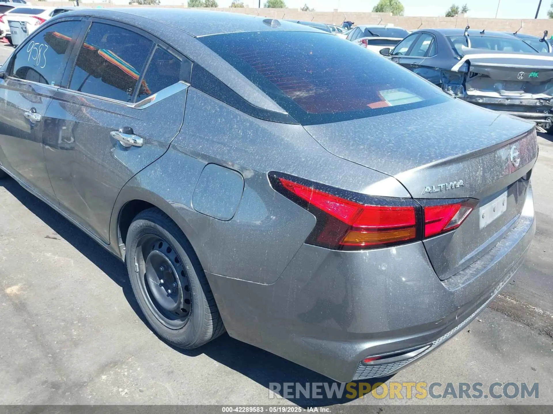 3 Photograph of a damaged car 1N4BL4BV6LC260038 NISSAN ALTIMA 2020