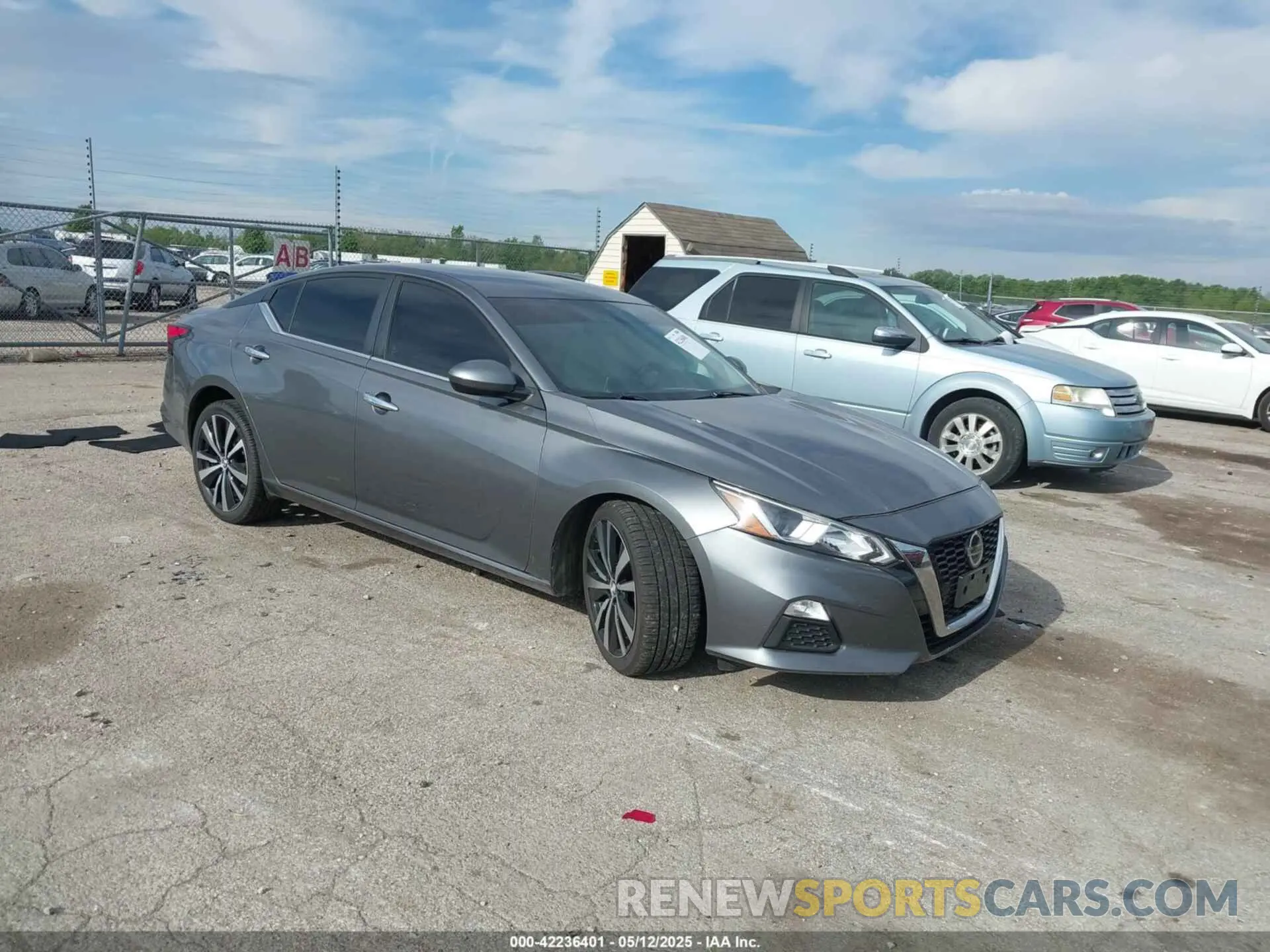 1 Photograph of a damaged car 1N4BL4BV6LC260508 NISSAN ALTIMA 2020