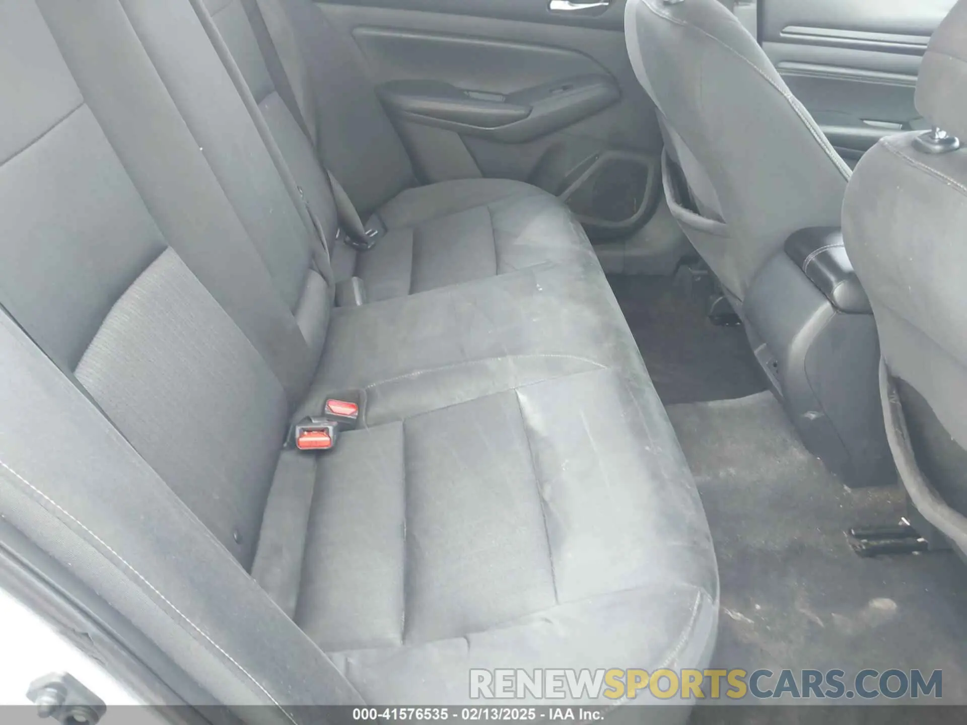 8 Photograph of a damaged car 1N4BL4BV6LC261254 NISSAN ALTIMA 2020