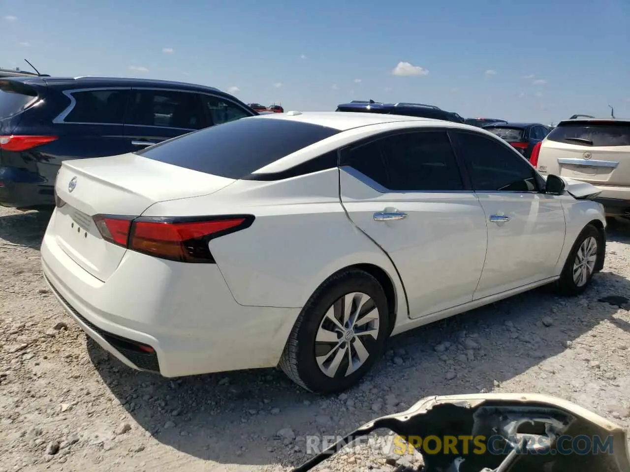 3 Photograph of a damaged car 1N4BL4BV6LC266518 NISSAN ALTIMA 2020