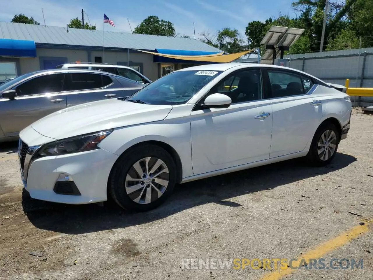 1 Photograph of a damaged car 1N4BL4BV6LN313194 NISSAN ALTIMA 2020