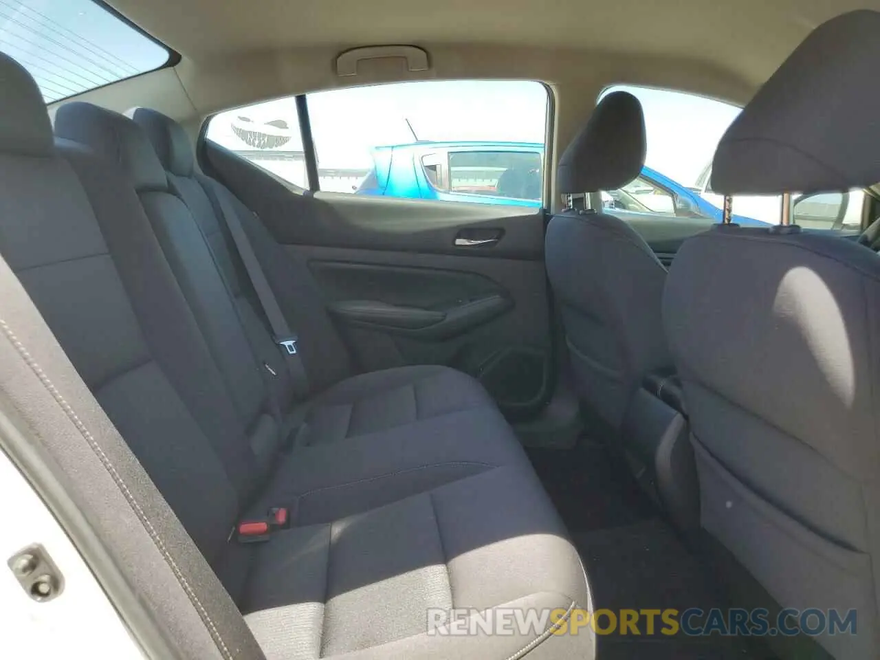 10 Photograph of a damaged car 1N4BL4BV6LN313194 NISSAN ALTIMA 2020