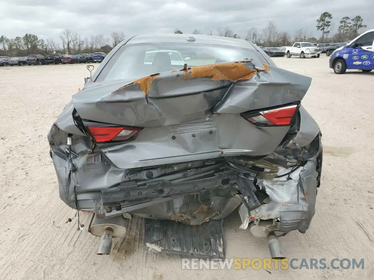 6 Photograph of a damaged car 1N4BL4BV7LC117647 NISSAN ALTIMA 2020