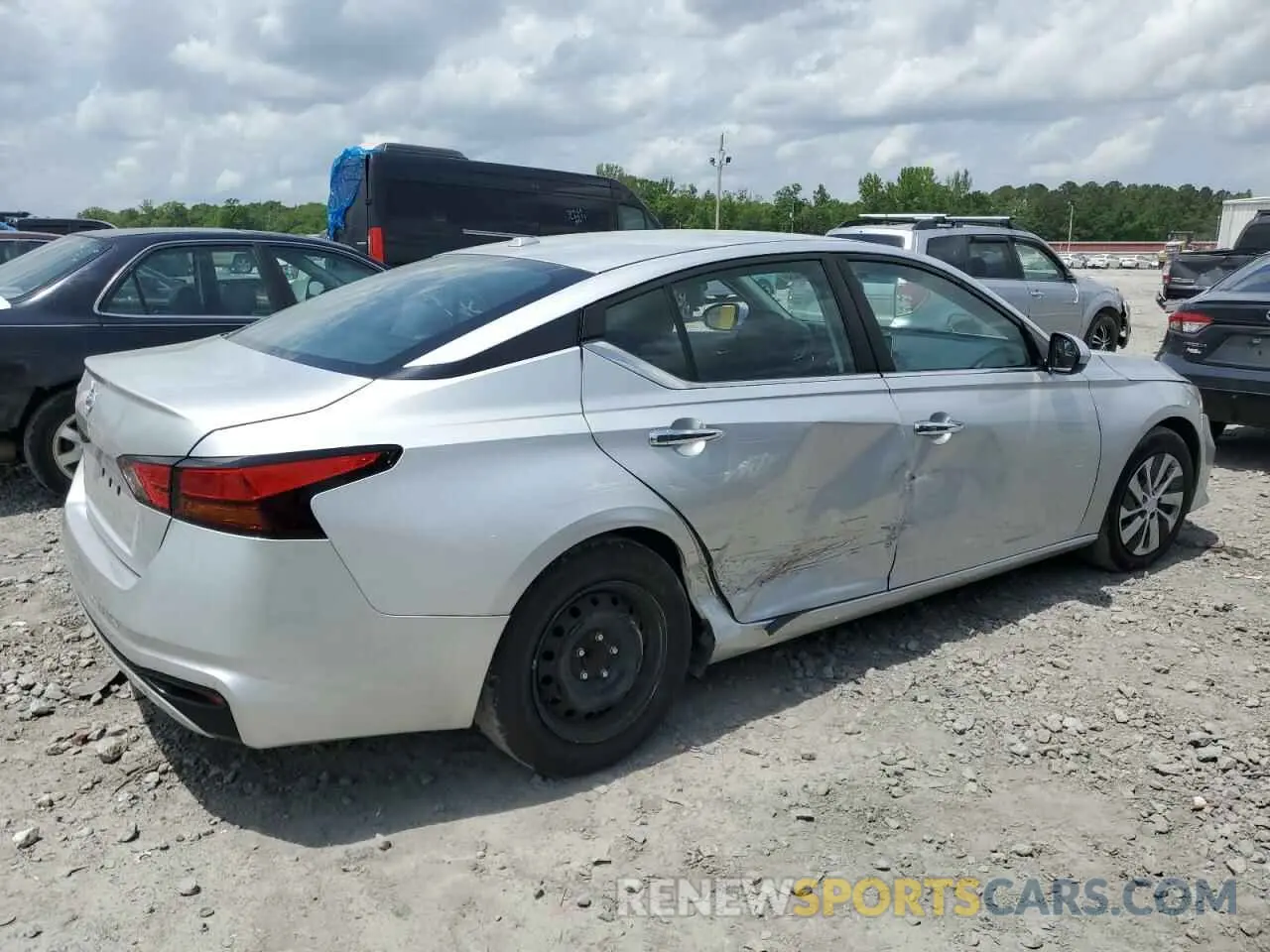 3 Photograph of a damaged car 1N4BL4BV7LC135730 NISSAN ALTIMA 2020