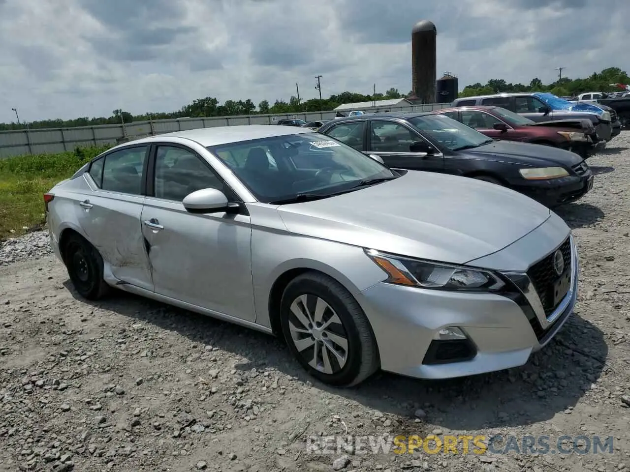 4 Photograph of a damaged car 1N4BL4BV7LC135730 NISSAN ALTIMA 2020
