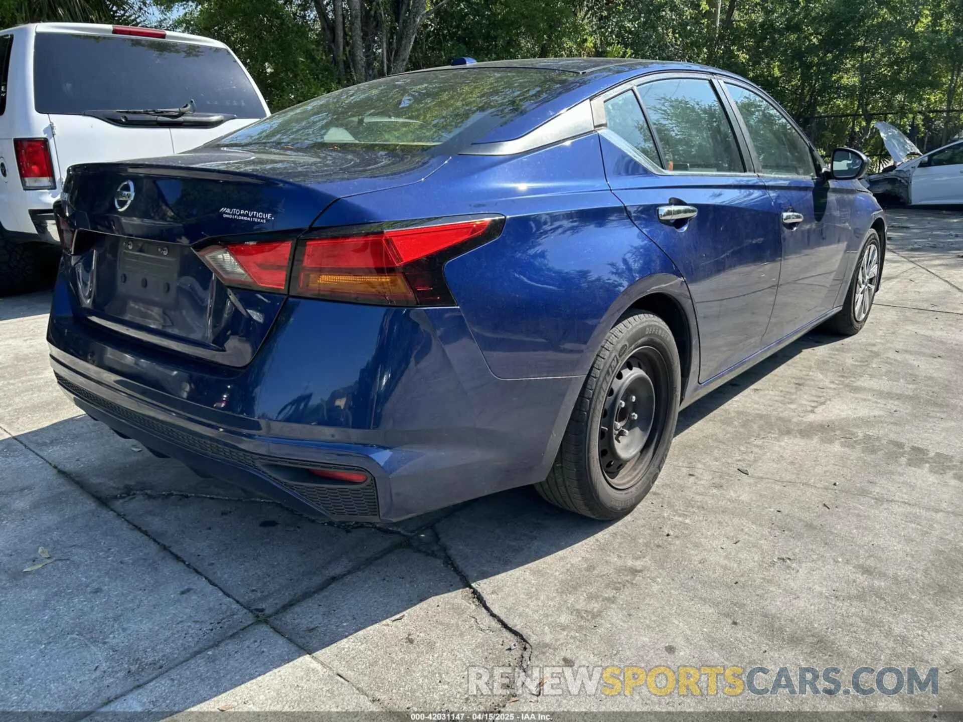 3 Photograph of a damaged car 1N4BL4BV7LC193210 NISSAN ALTIMA 2020