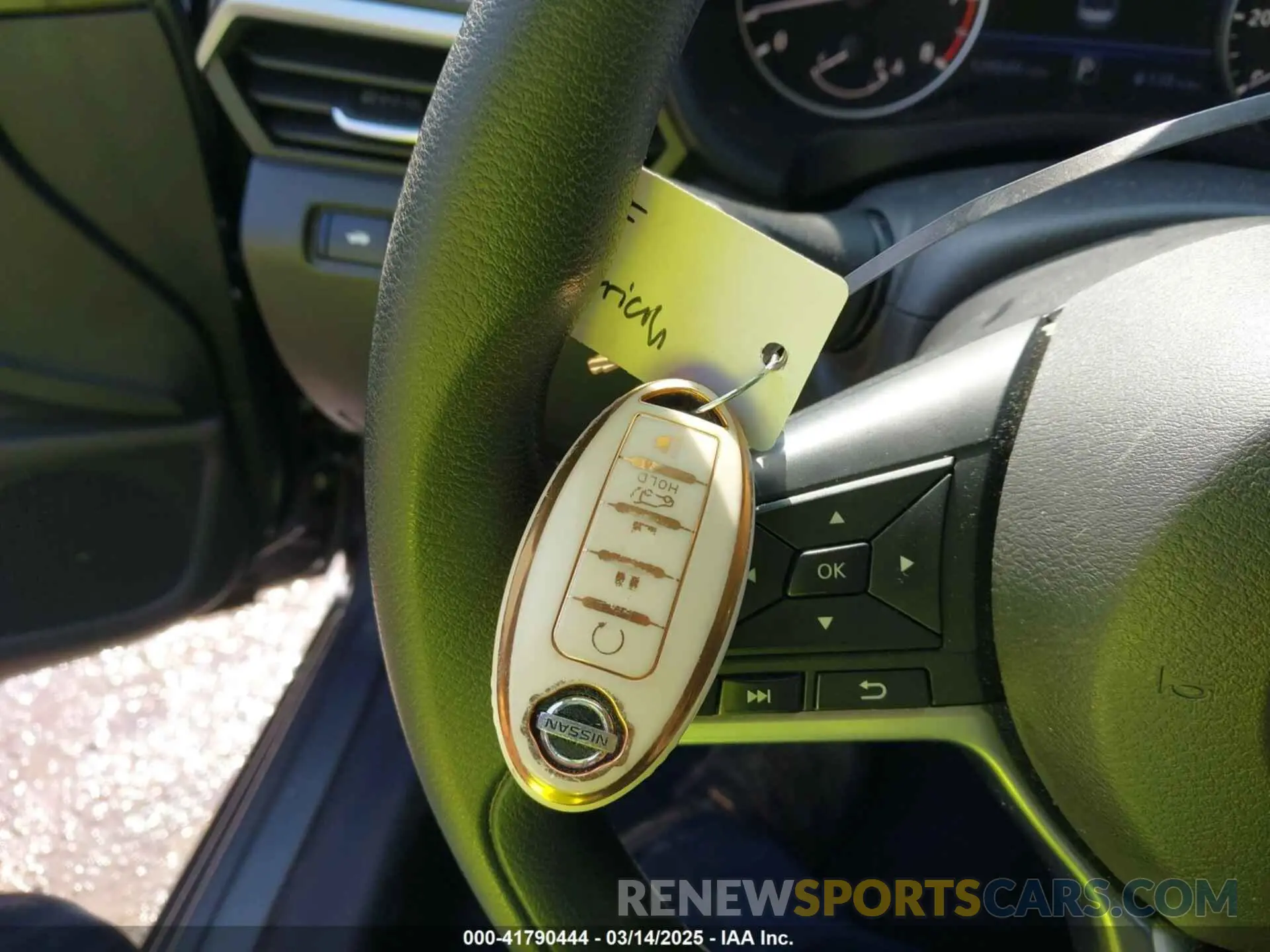 11 Photograph of a damaged car 1N4BL4BV7LC212578 NISSAN ALTIMA 2020