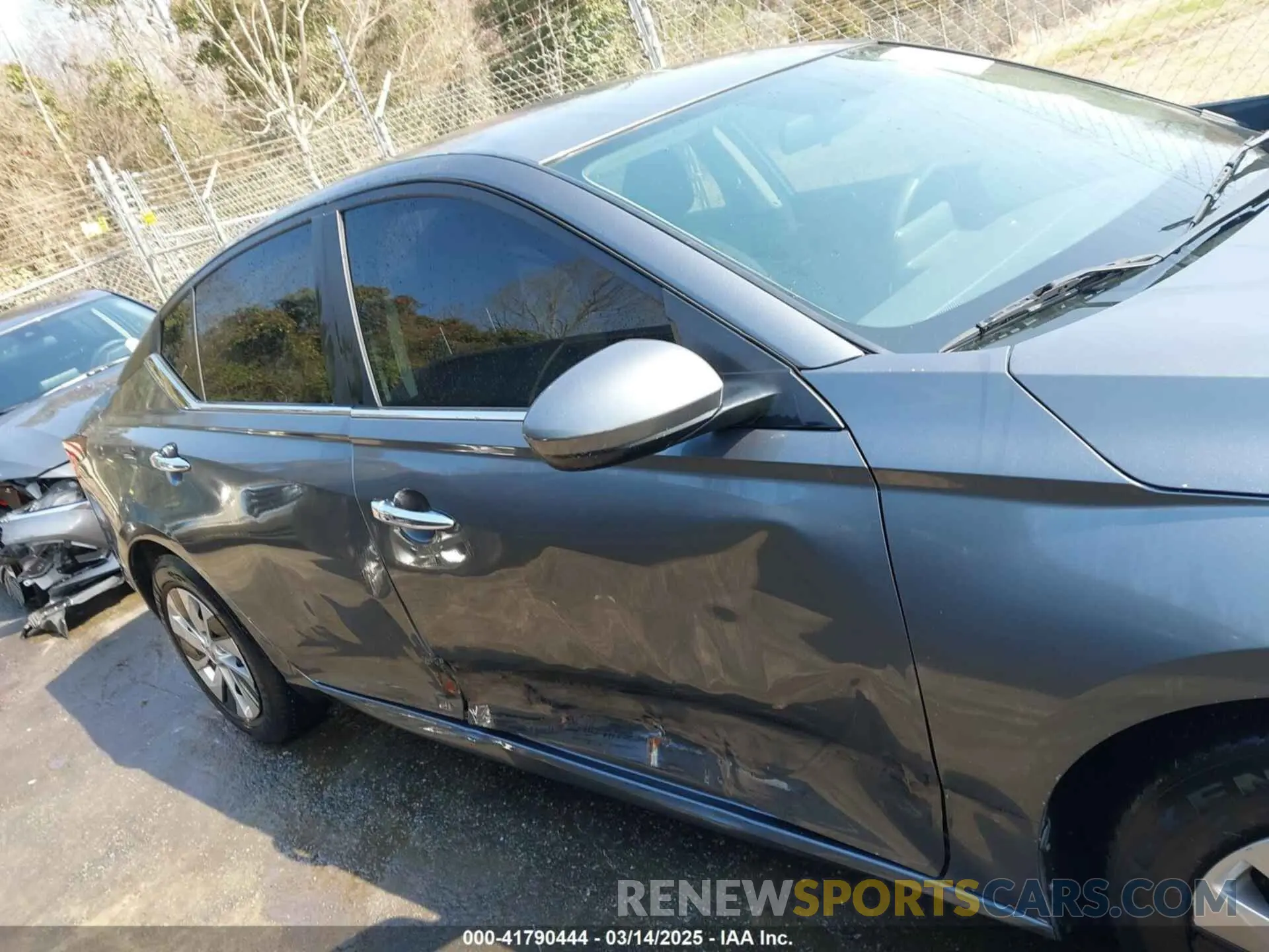 13 Photograph of a damaged car 1N4BL4BV7LC212578 NISSAN ALTIMA 2020