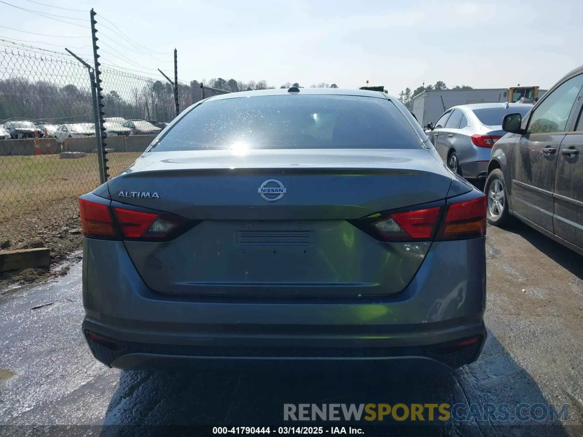 16 Photograph of a damaged car 1N4BL4BV7LC212578 NISSAN ALTIMA 2020