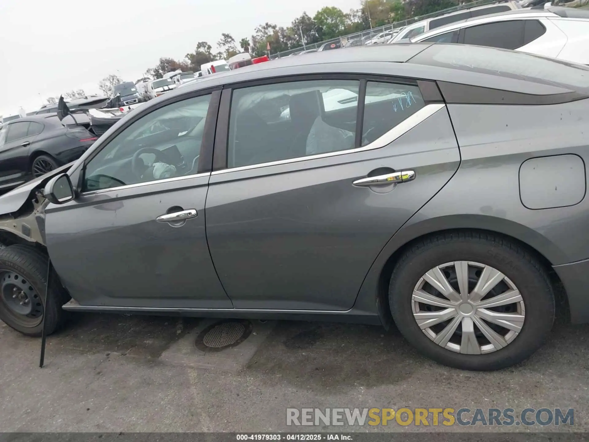 15 Photograph of a damaged car 1N4BL4BV7LC214976 NISSAN ALTIMA 2020